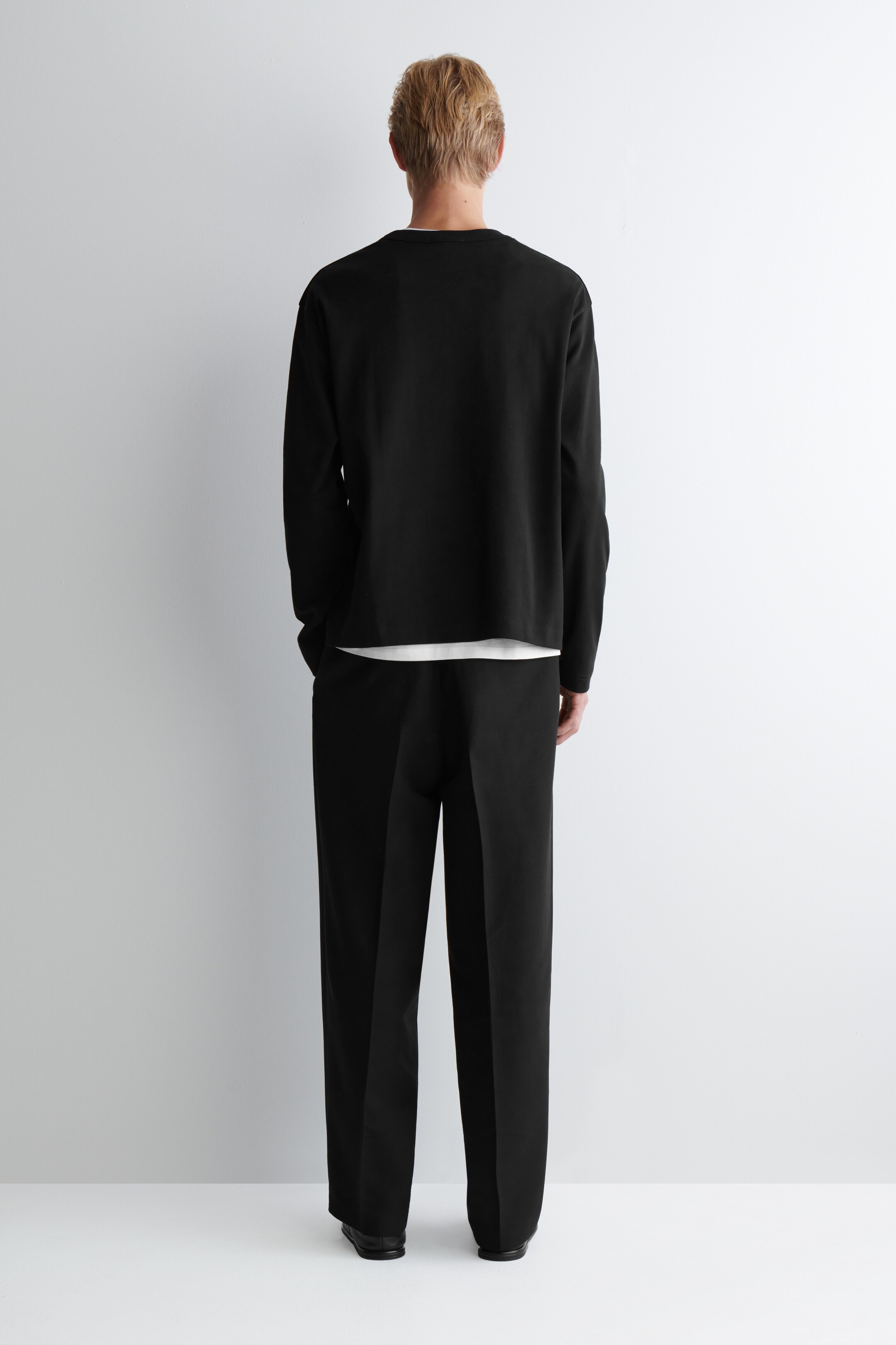 Agrandir l'image: T-SHIRT DÉCONTRACTÉ À MANCHES LONGUES EN JERSEY - NOIR - HOMME | H&M CH 3