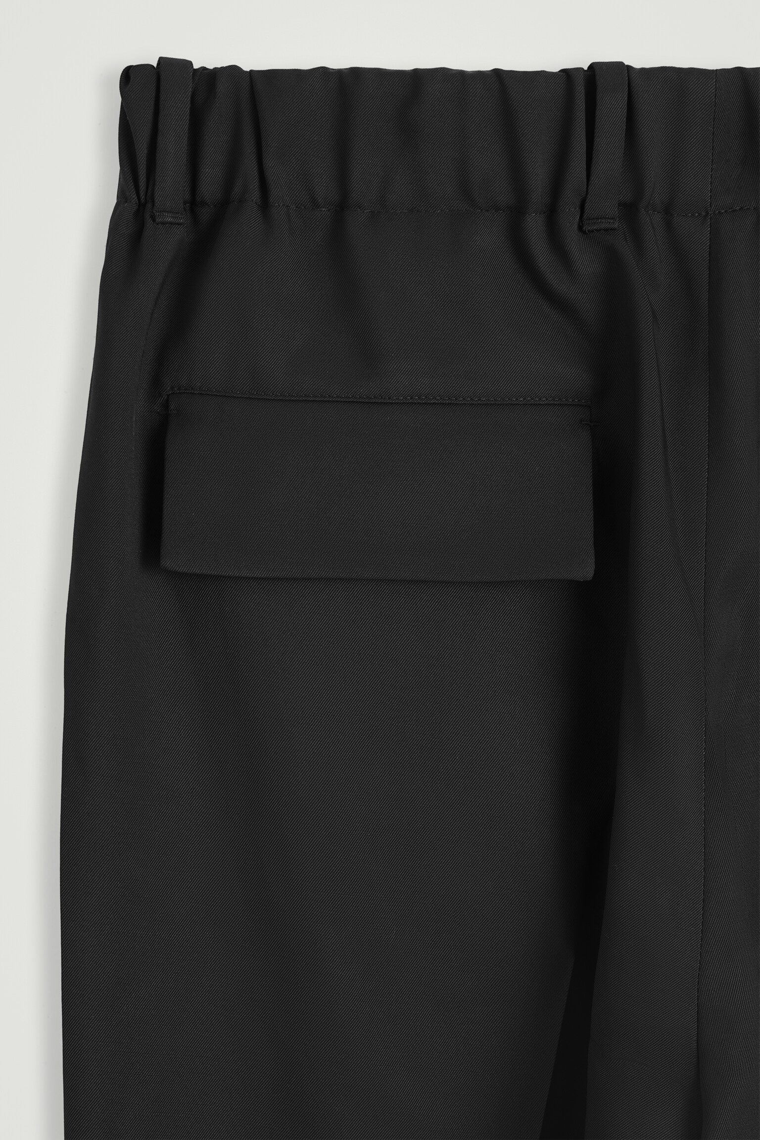 PANTALÓN DE SARGA DE LANA CON CINTURA ELÁSTICA - NEGRO - 5