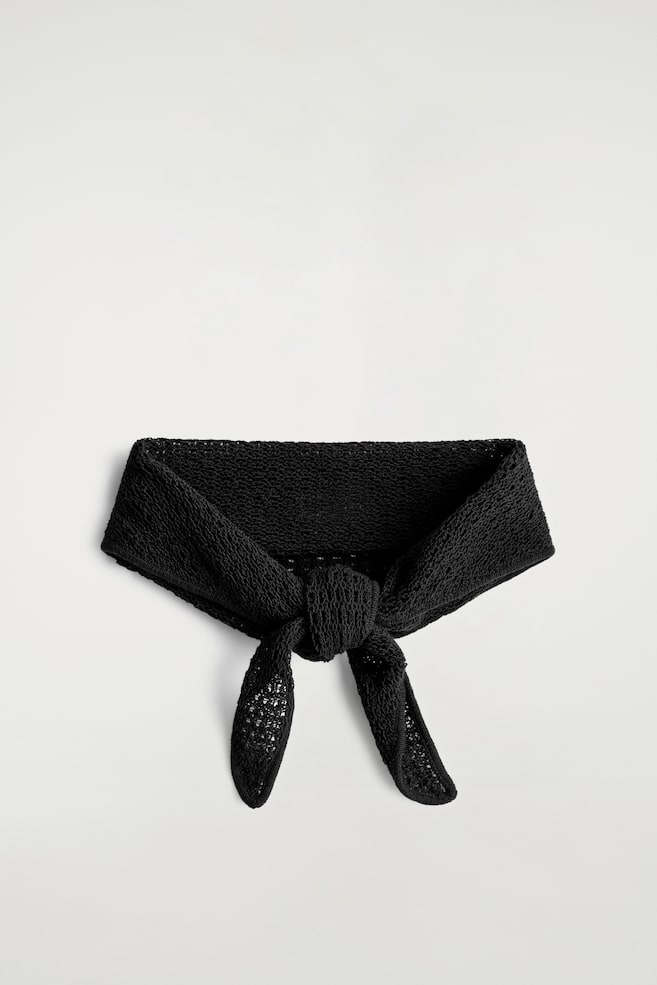 SCIARPA A TRIANGOLO IN MAGLIA TRAFORATA - NERO - 1