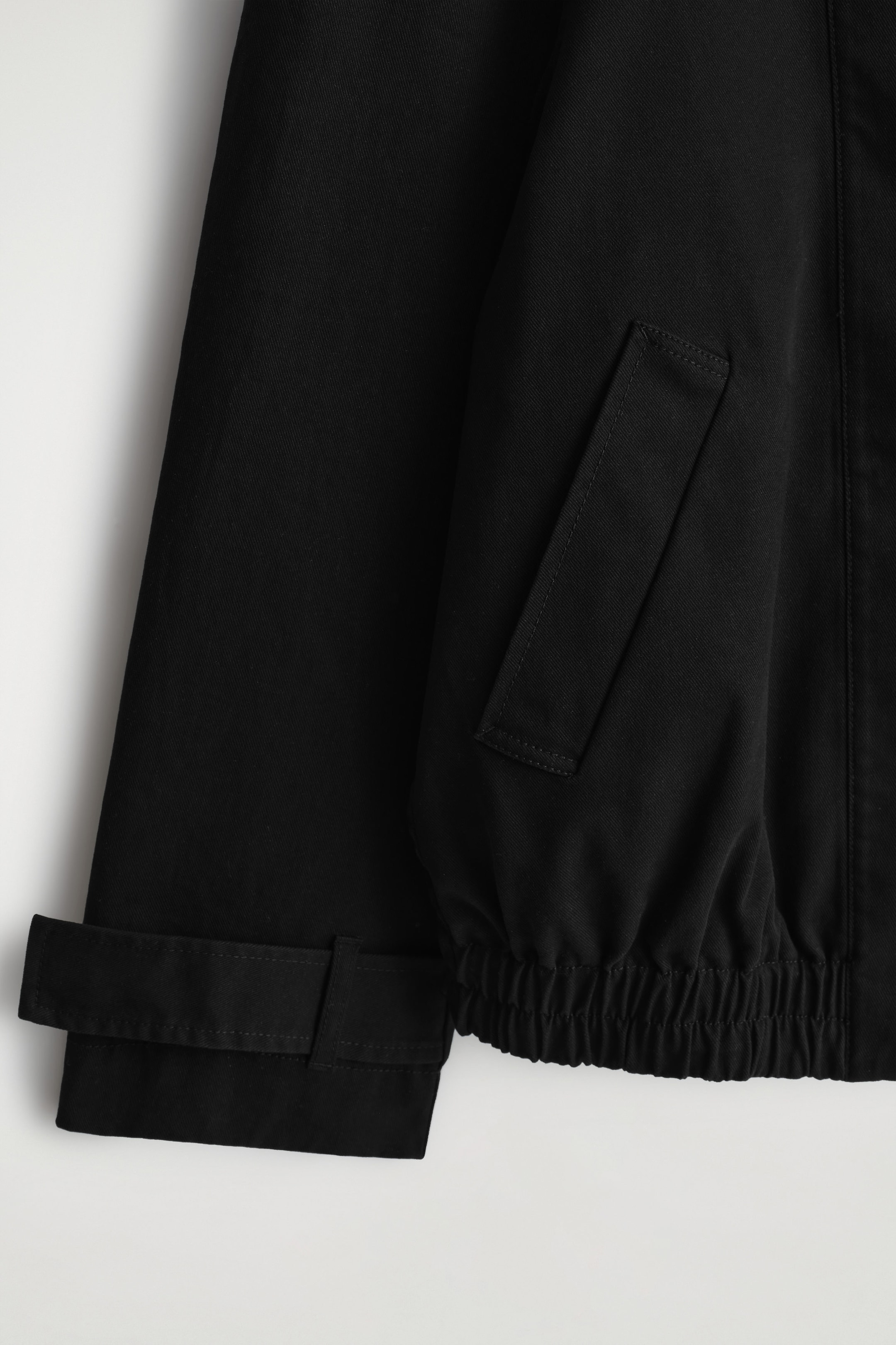 StillMedia/DescriptiveDetail