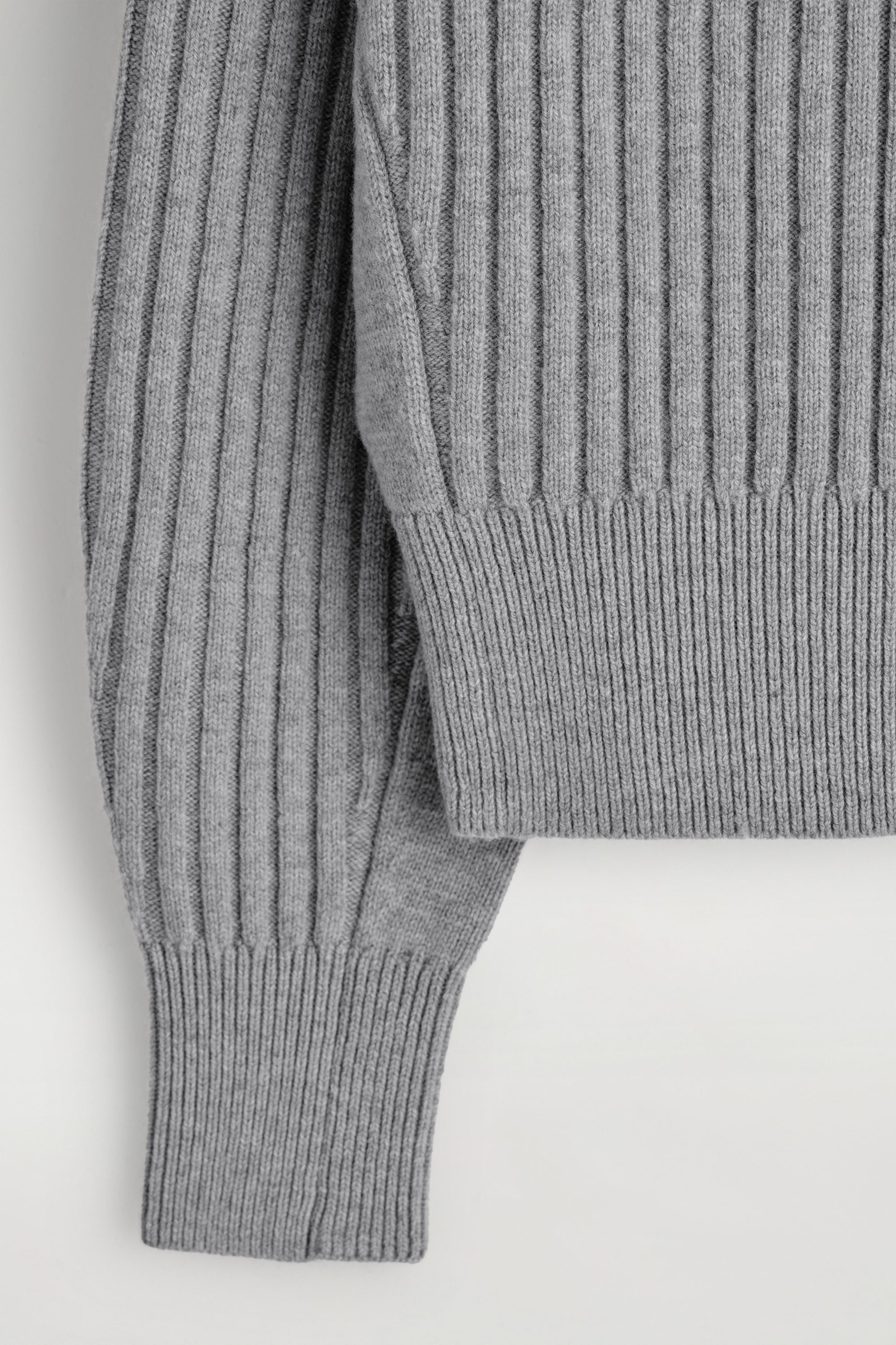 StillMedia/DescriptiveDetail