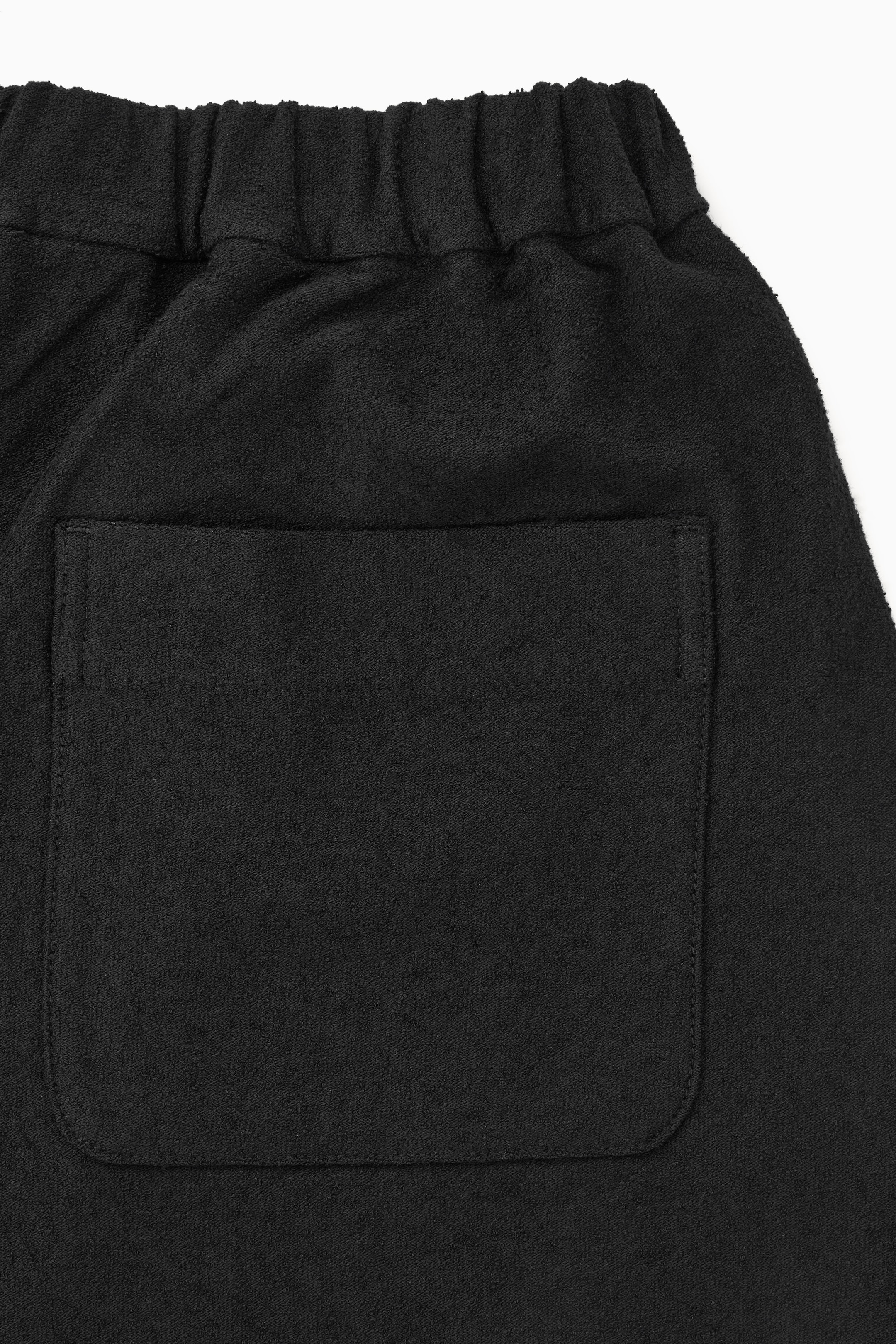 Ingrandisci l'immagine: BOUCLÉ SHORTS - BLACK - DONNA | H&M CH 2