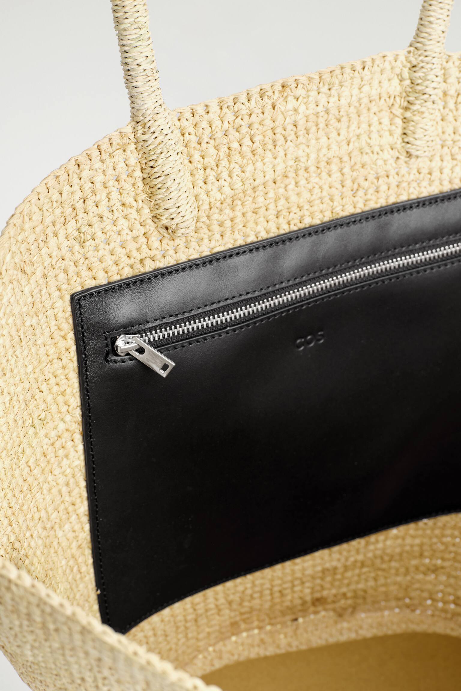 HAND-WOVEN MARKET TOTE - STRAW - בז' - 3