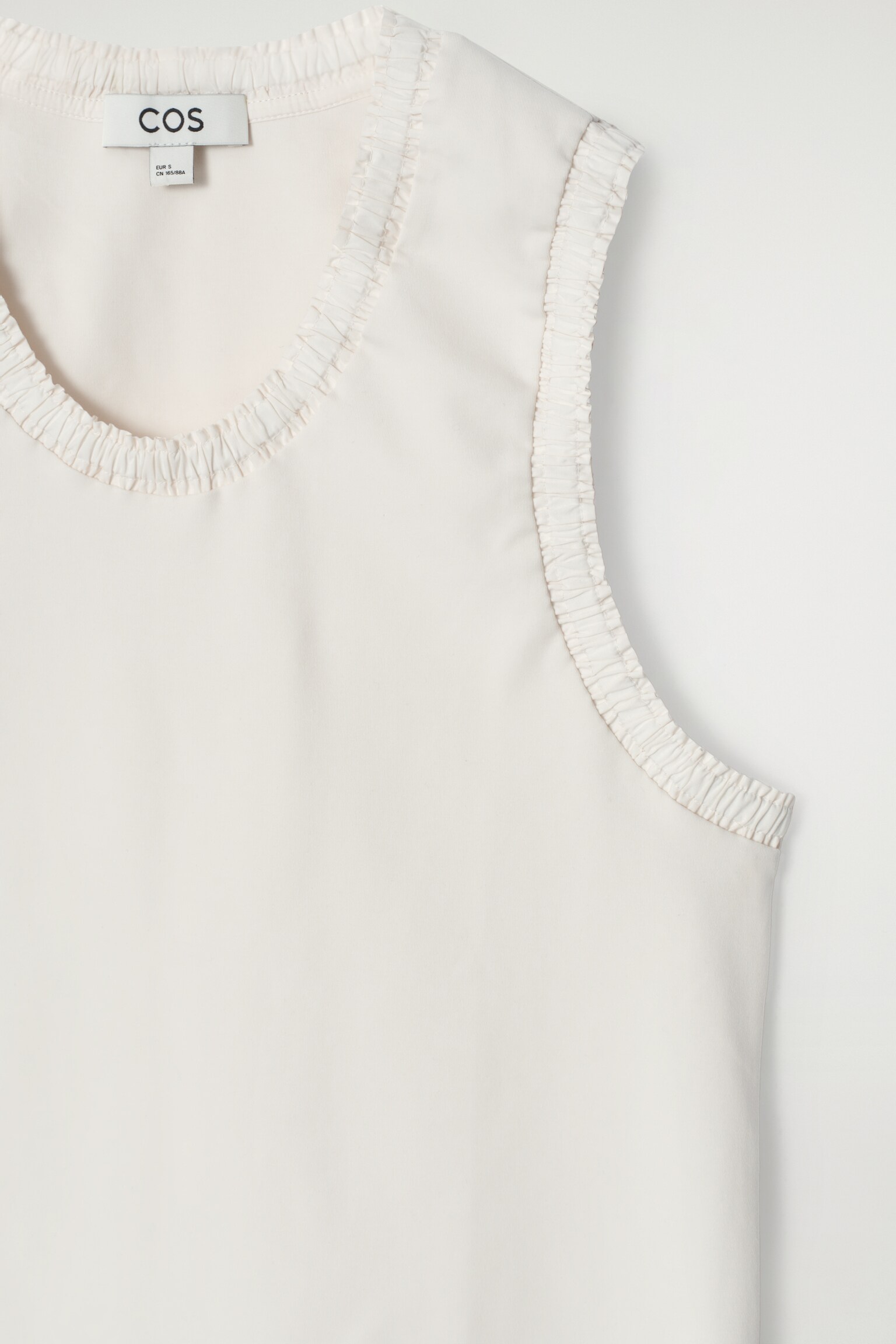 TOP DE ALGODÓN CON FRUNCIDOS - CRUDO/ROJO/NEGRO - 4