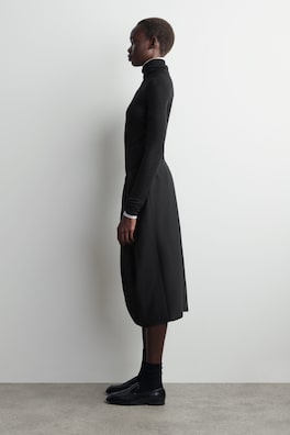 PLEATED WOOL MIDI TULIP SKIRT — BLACK 2
