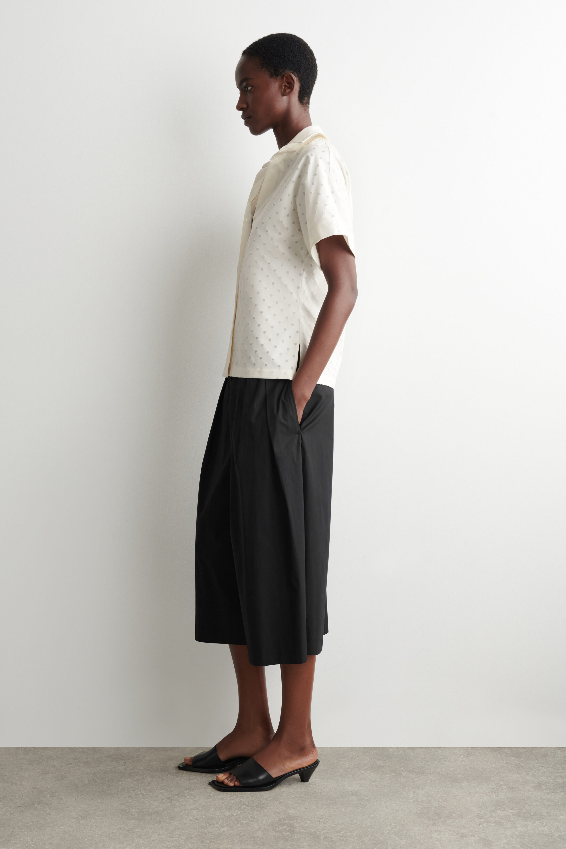 POLKA-DOT JACQUARD COTTON SHIRT - WHITE / POLKA DOT | COS US