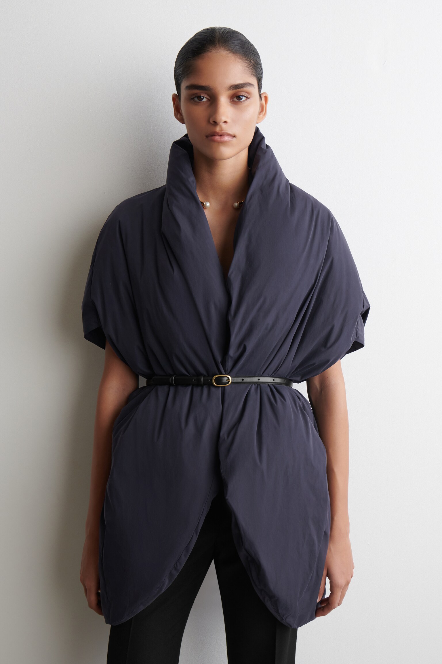 PLUMÍFERO OVERSIZE CON CUELLO CHAL - AZUL MARINO - 6