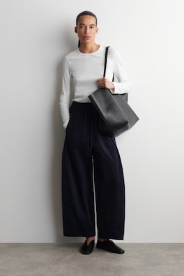 ELASTICATED CORDUROY BARREL-LEG TROUSERS — NAVY 1