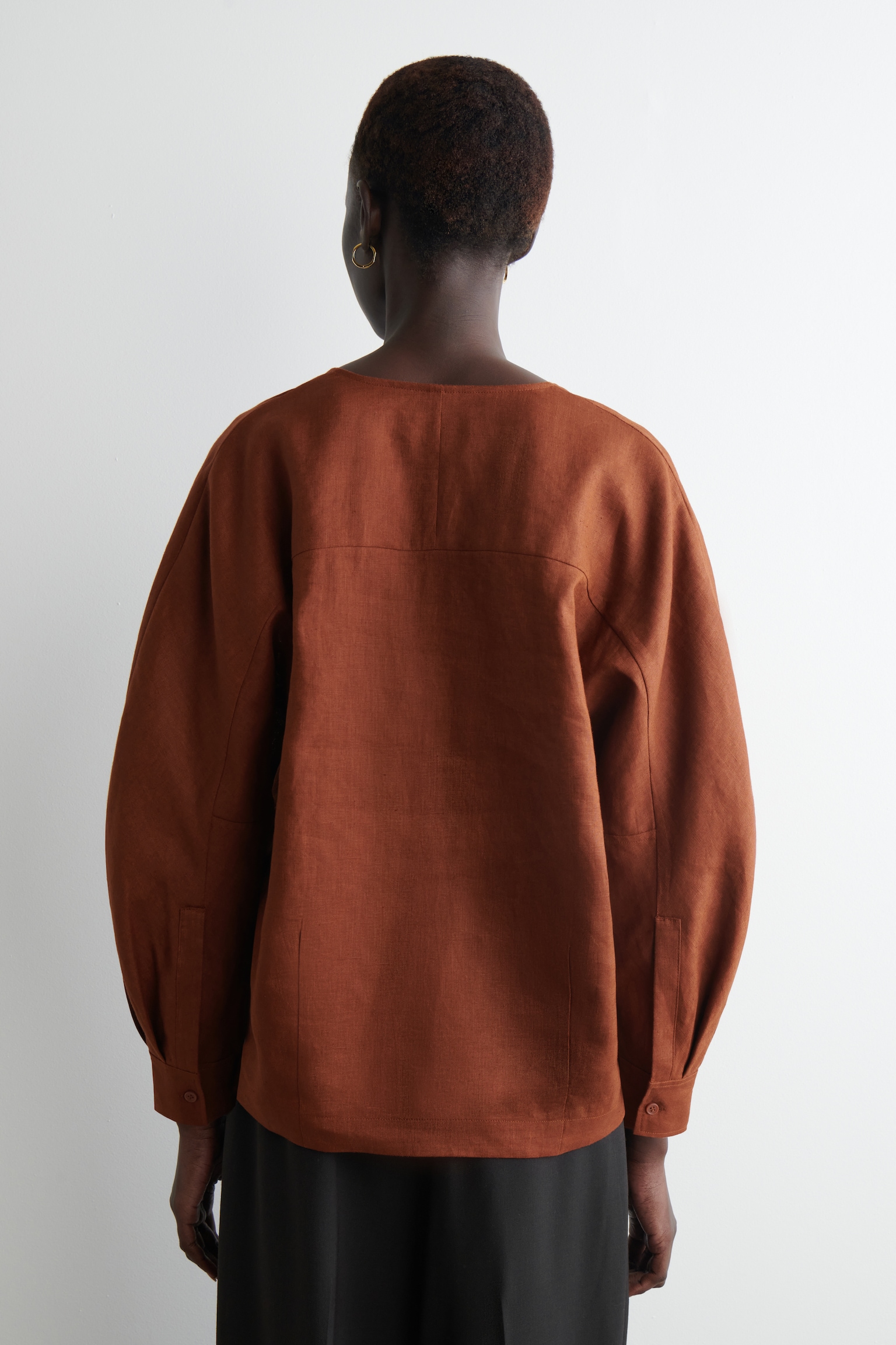 VOLUMINOUS LINEN BLOUSE - RUST RED/DARK BLUE - 3