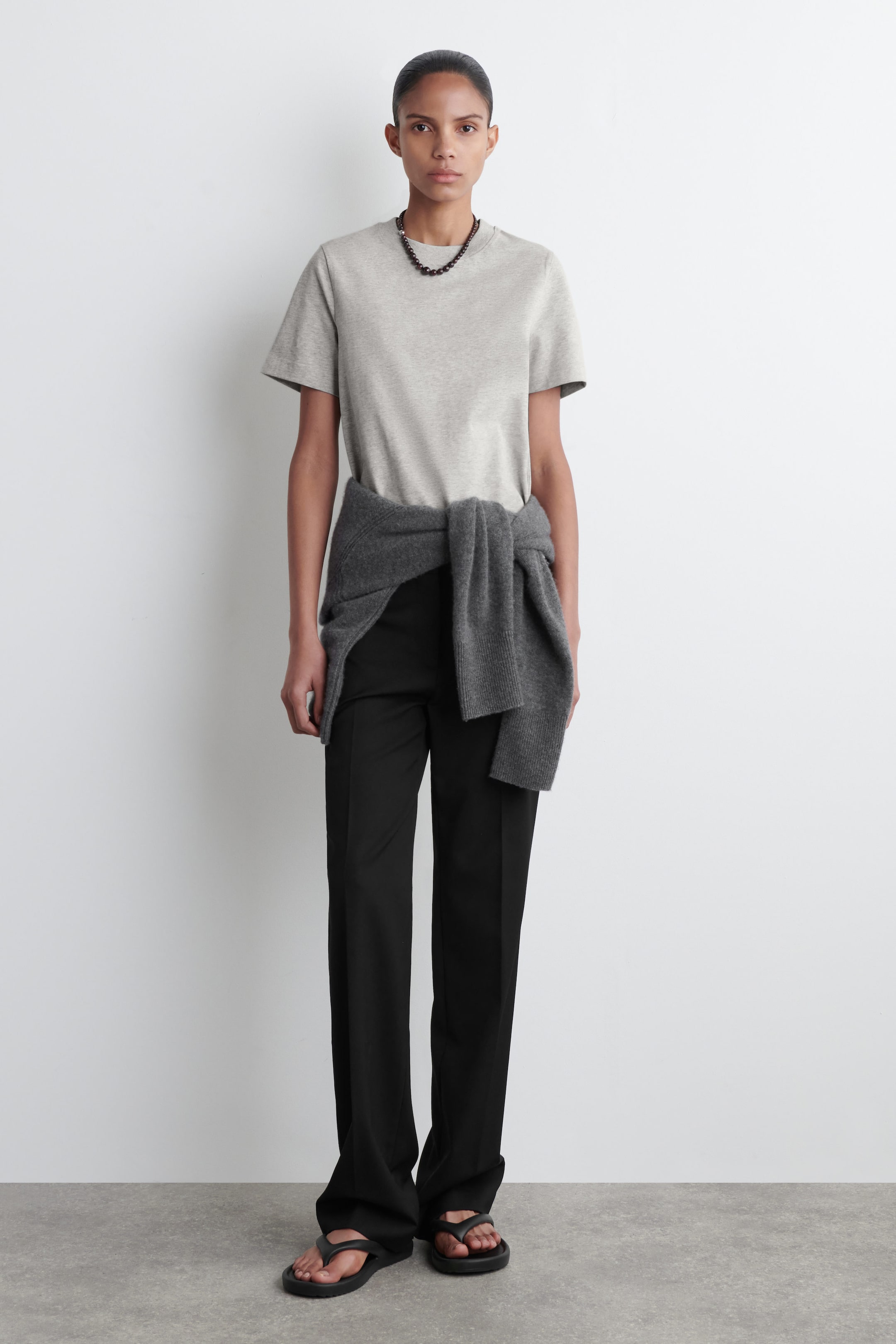 CLEAN CUT T-SHIRT