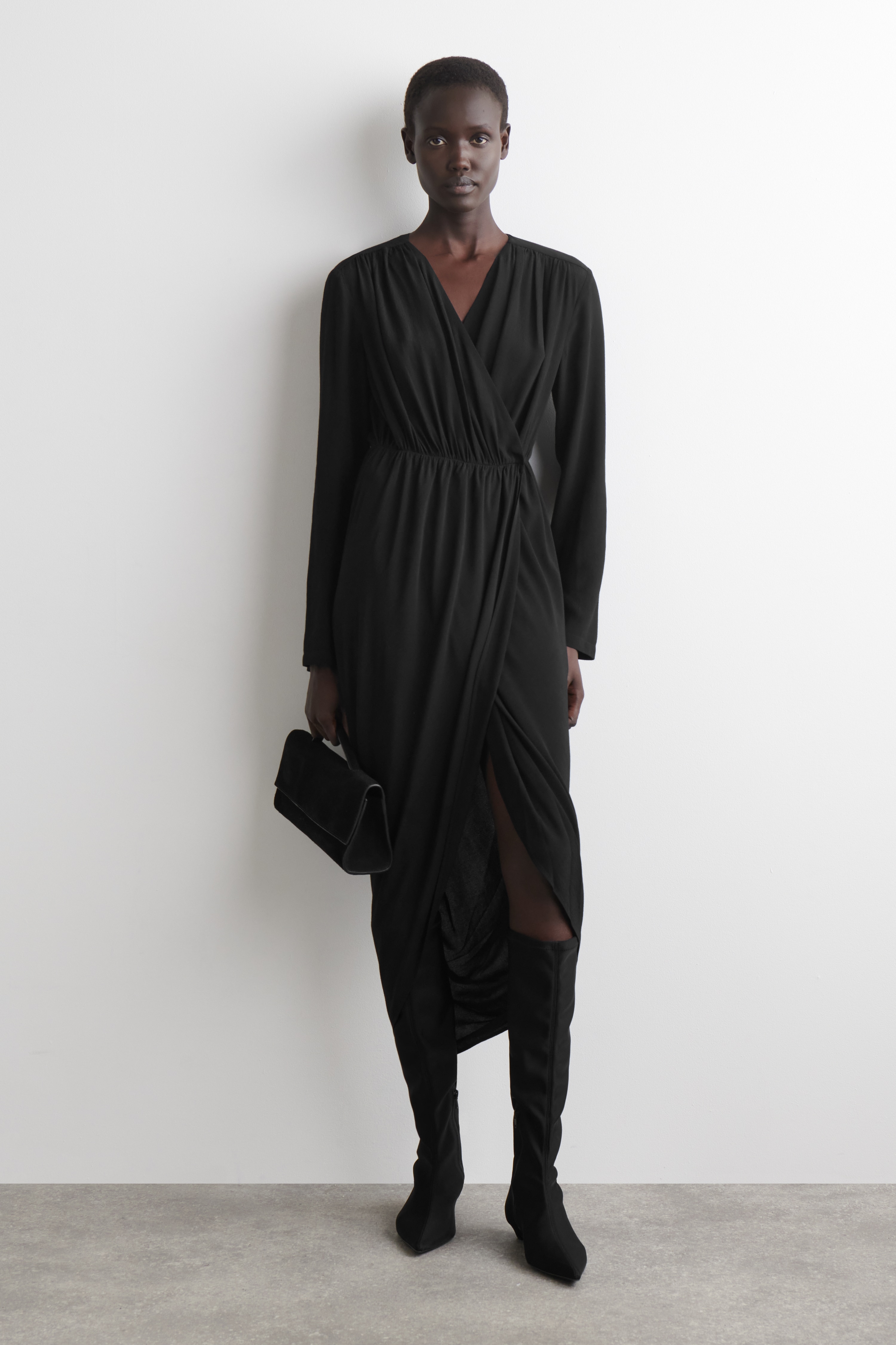 ROBE MIDI PORTEFEUILLE FRONCÉE - NOIR