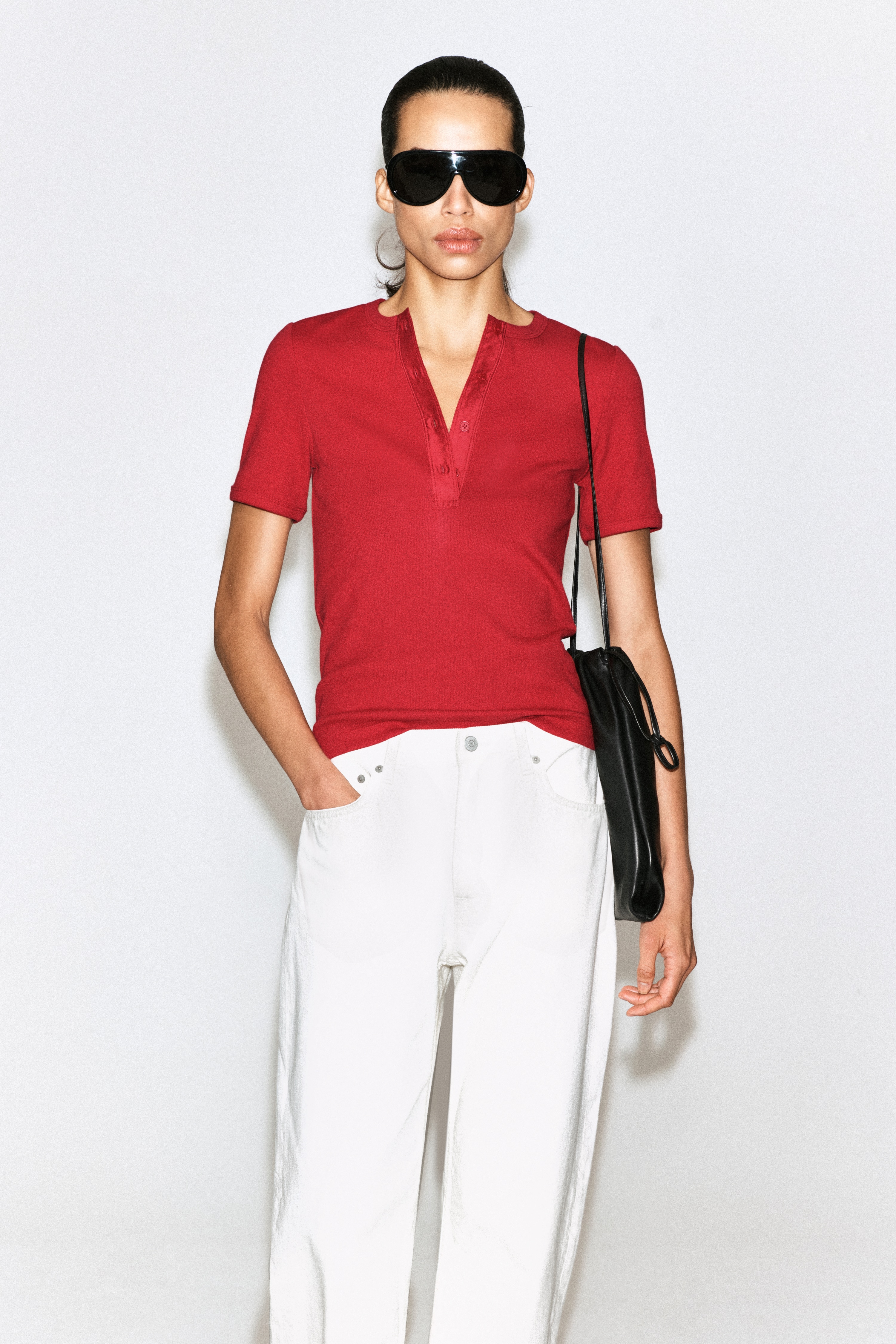 GERIPPTES HENLEY-T-SHIRT - Rot