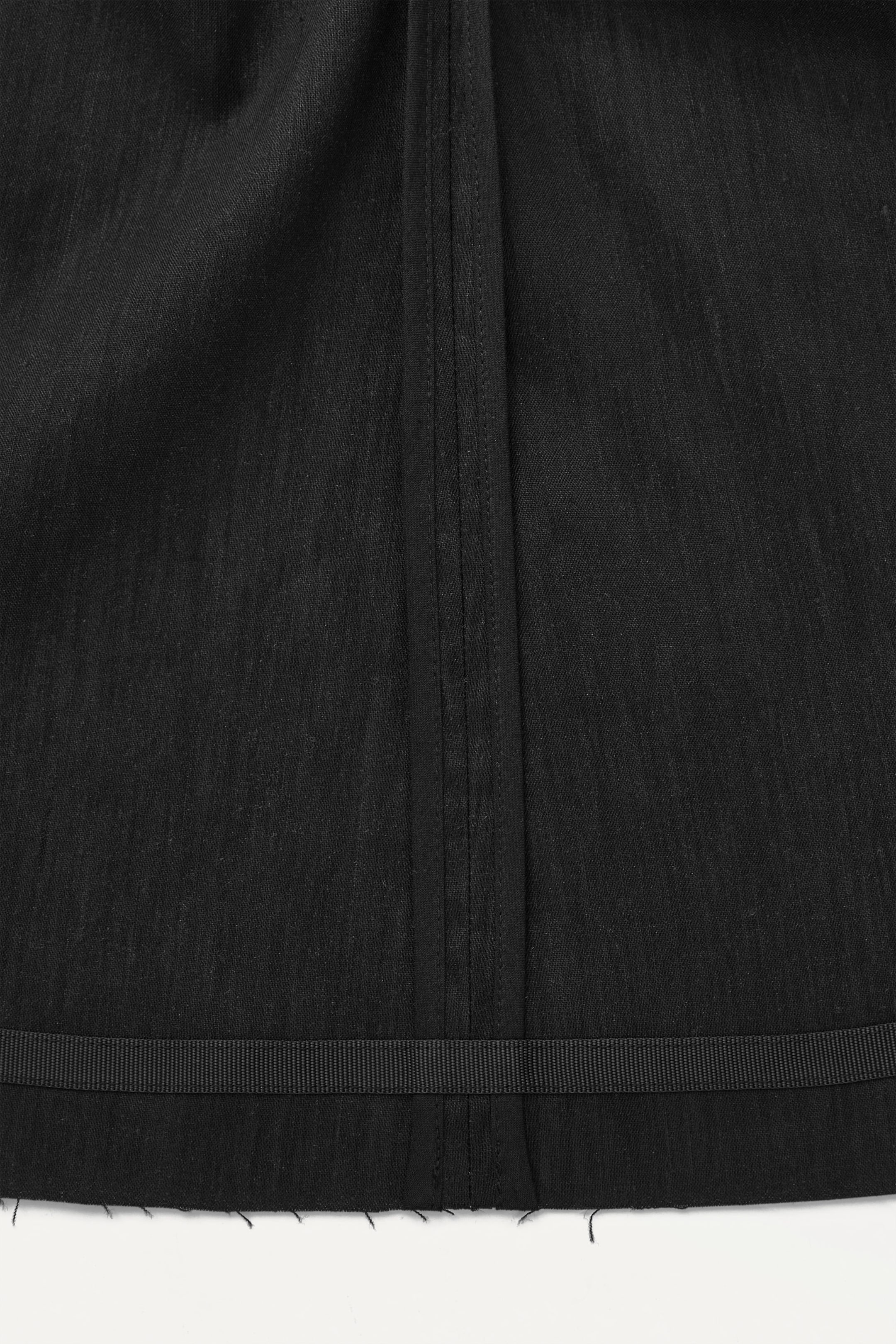 THE WAISTED LINEN BLAZER