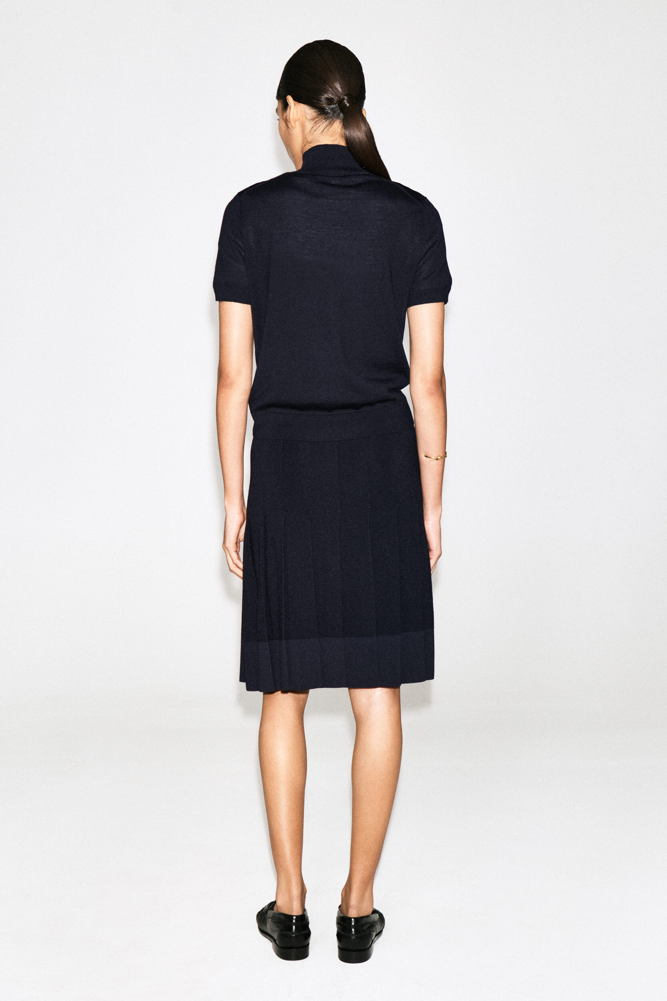 MERINO WOOL TURTLENECK TOP - NAVY | COS US
