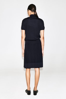 MERINO WOOL TURTLENECK TOP — NAVY 5