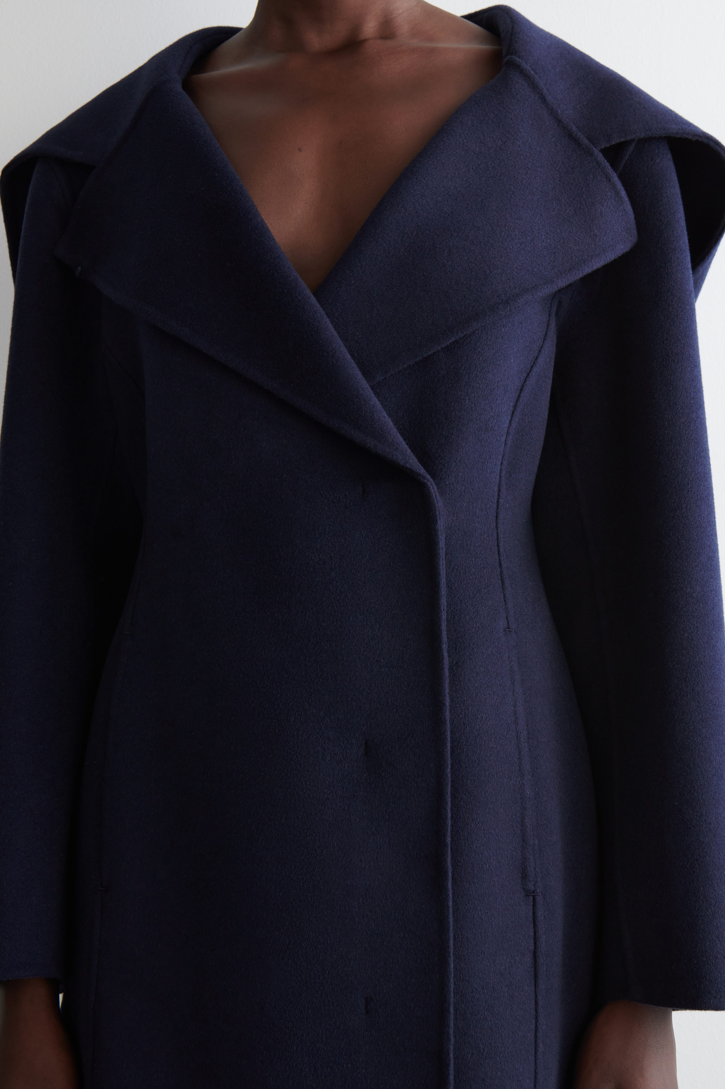 SCULPTED DOUBLE-FACED WOOL COAT - MIDNIGHT | COS