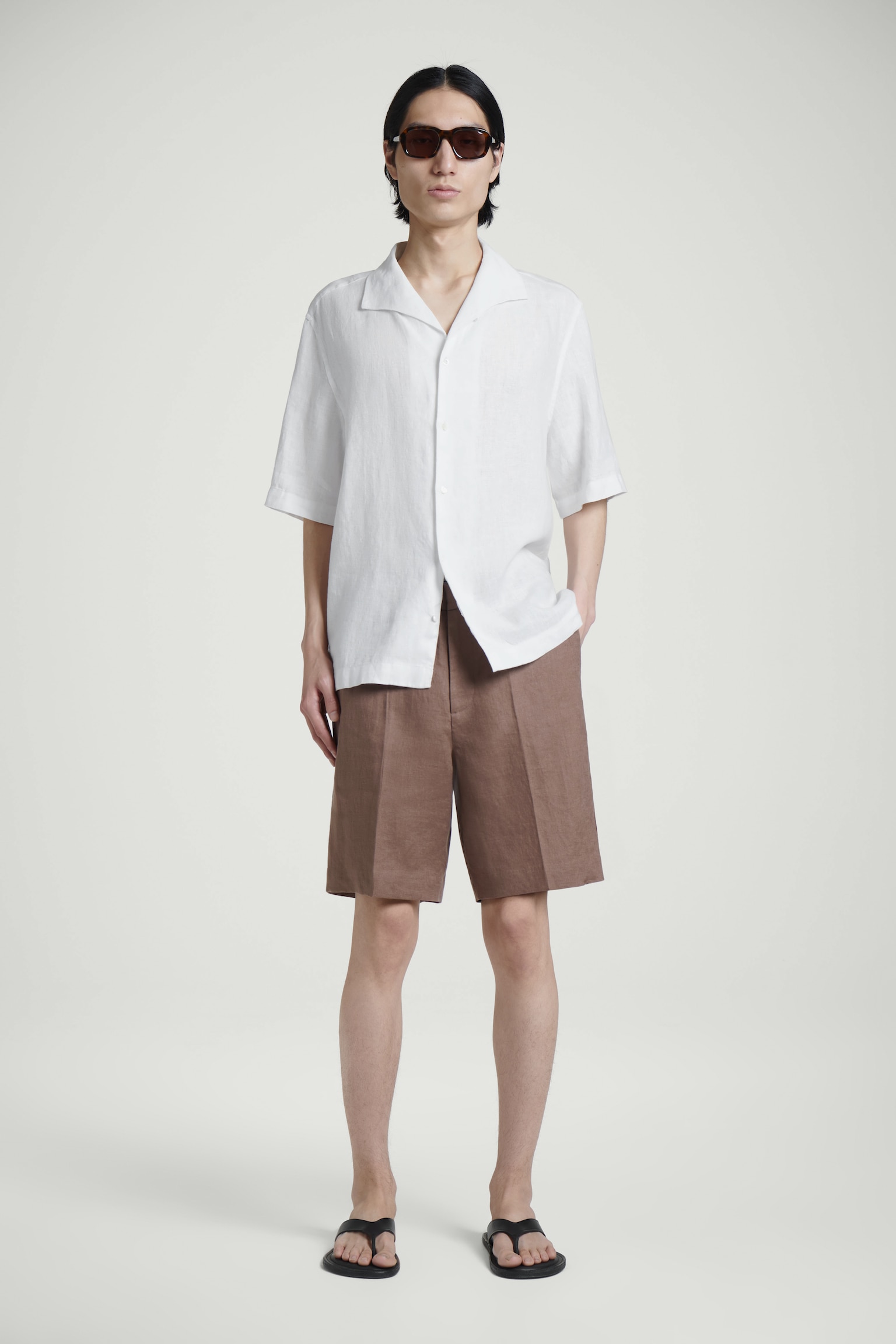 PANTALONES CORTOS DE LINO ELÁSTICO - MARRÓN/AZUL MARINO/AZUL/NEGRO