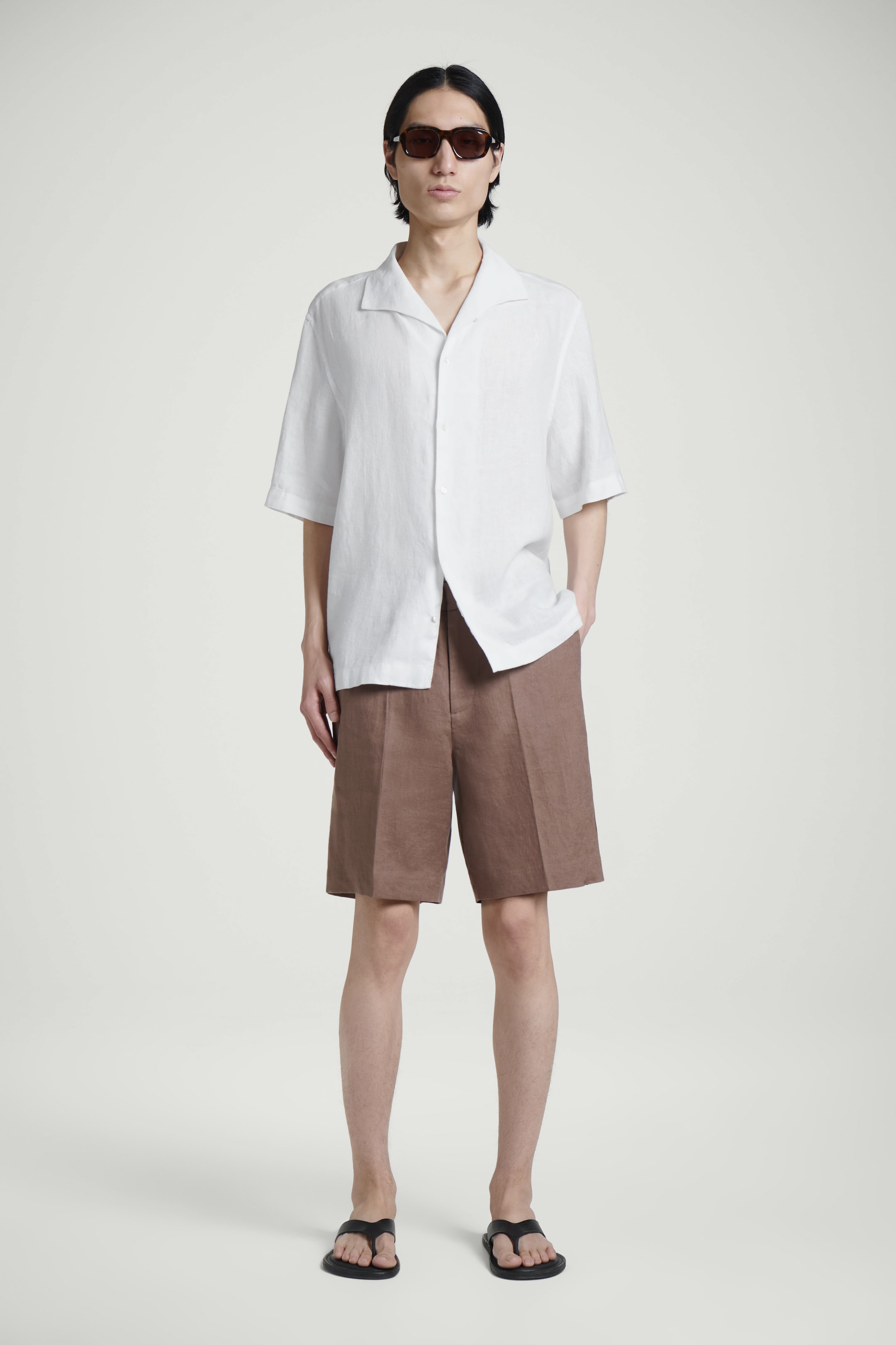 View larger image: ELASTICATED LINEN SHORTS - BROWN - Men | H&M GB 1