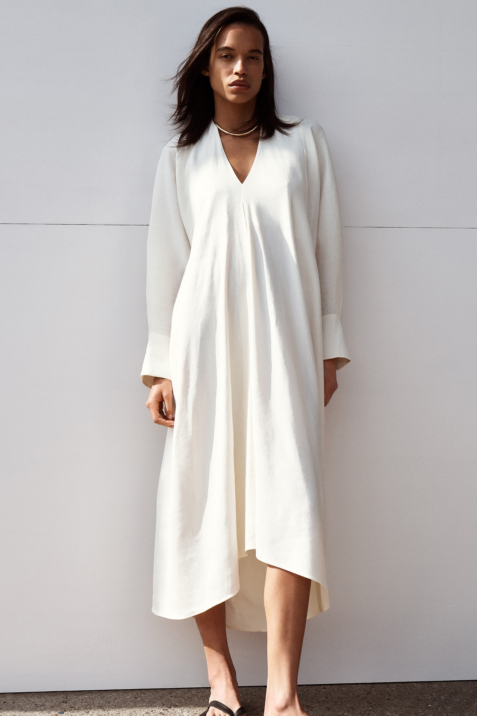 V-NECK LINEN SHIRT DRESS - ECRU | COS
