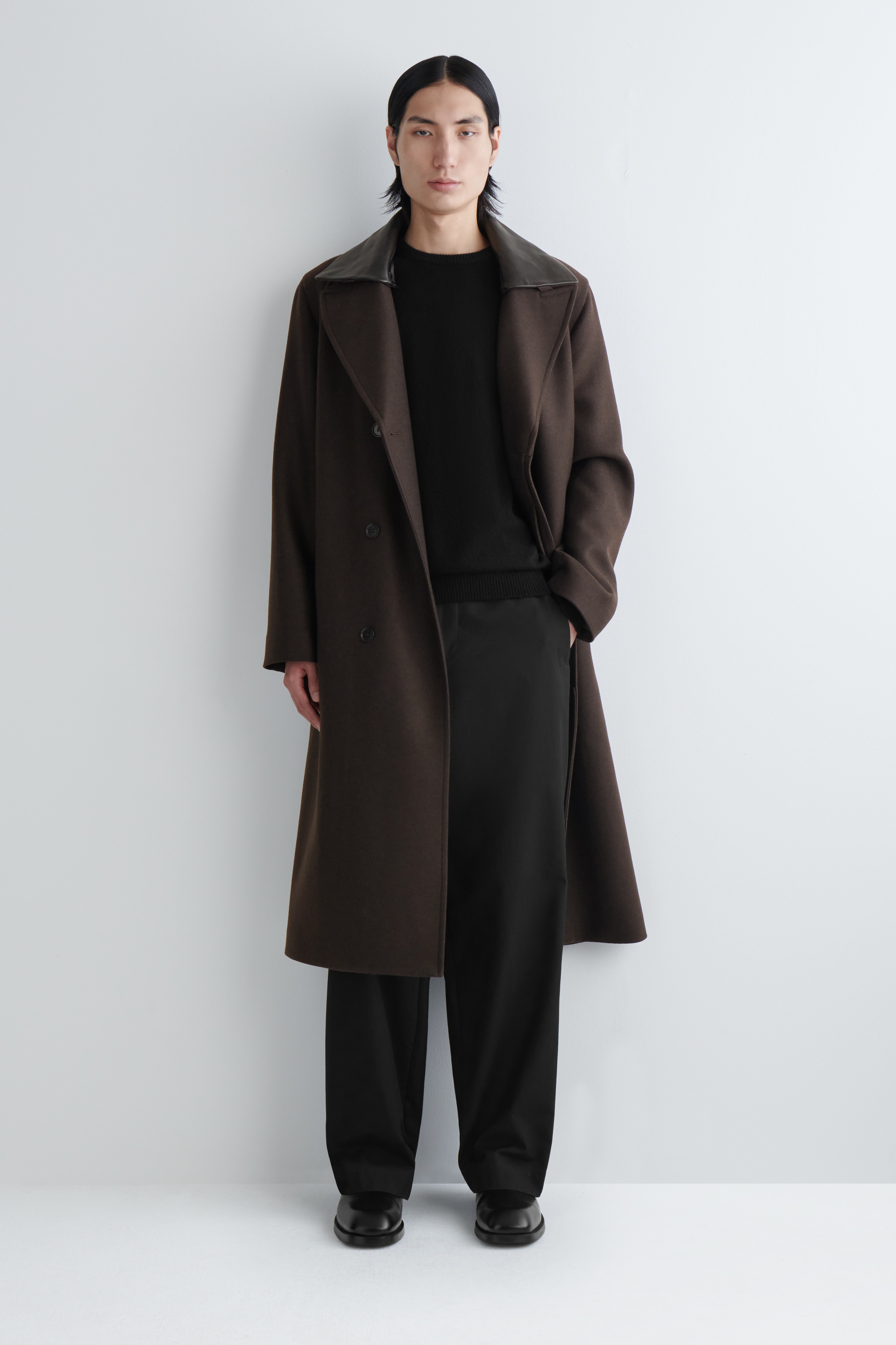 КОЖЕНИ ЧЕЛСИ БОТУШИ С КВАДРАТЕН ВРЪХ - ЧЕРНО/ТЪМНОСИН