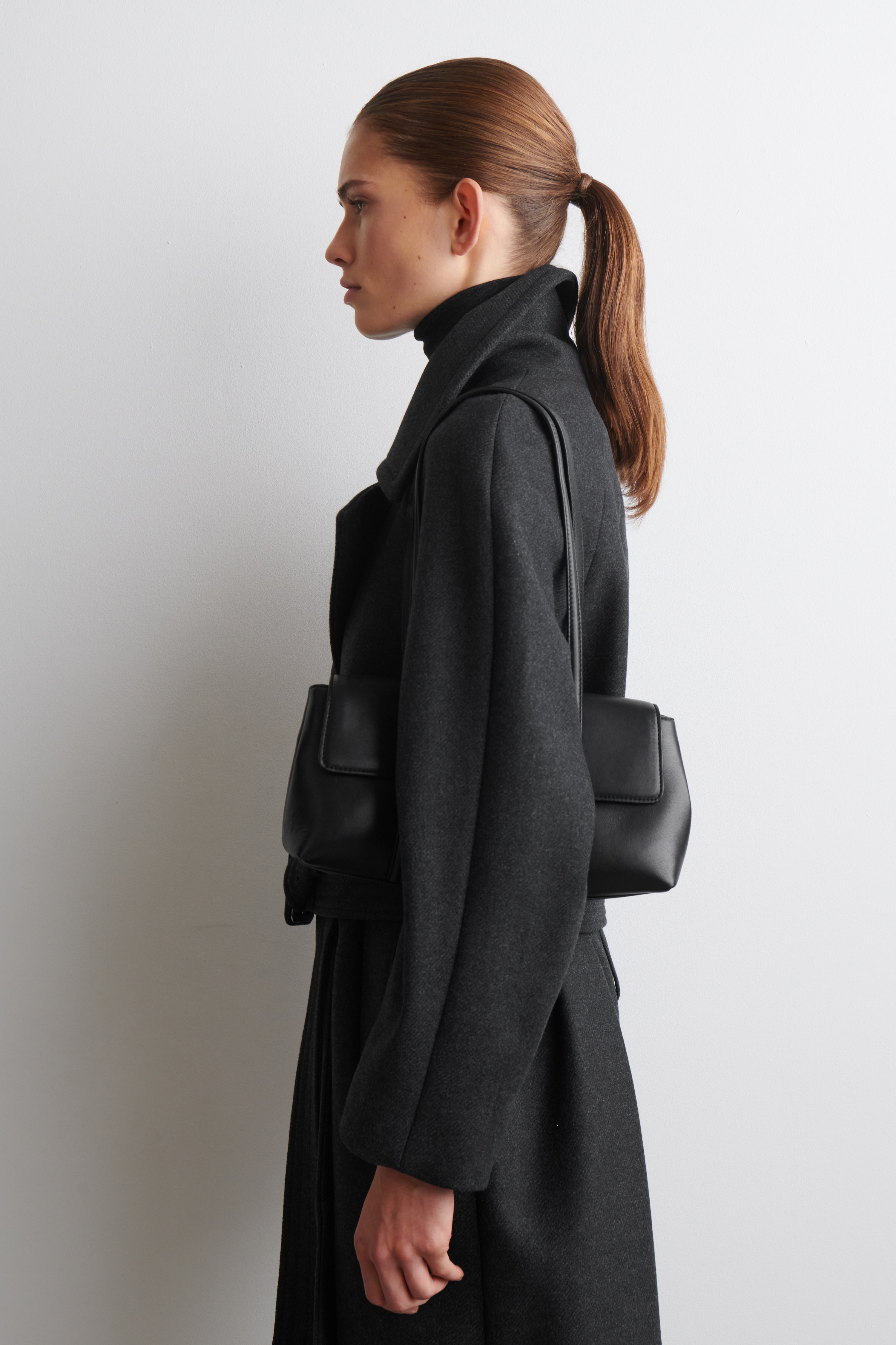 NOUVEAU SCHULTERTASCHE - LEDER - SCHWARZ