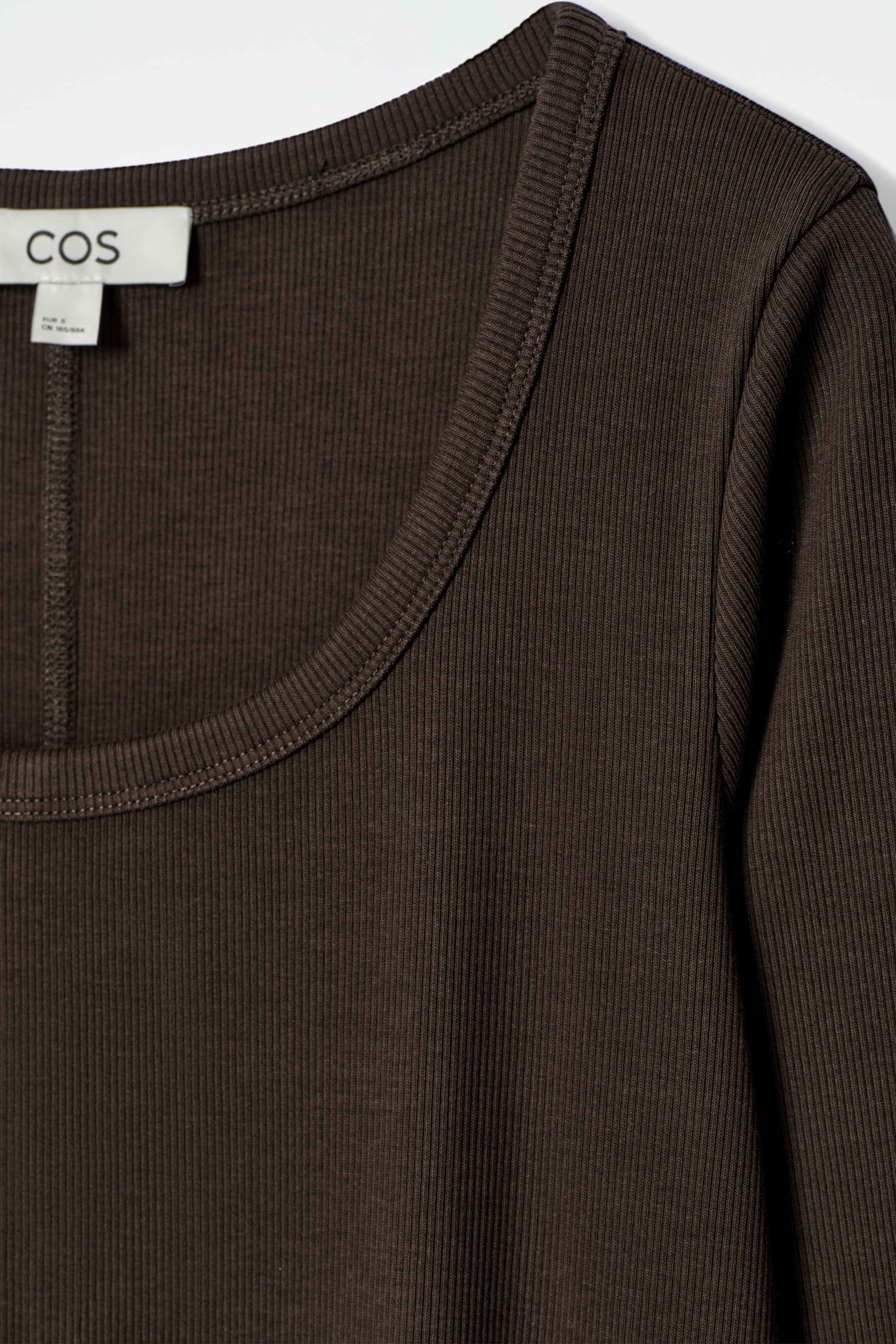 Se større billede: MIDIKJOLE I RIBBET JERSEY – SLIM - BRUN - DAME | H&M DK 6