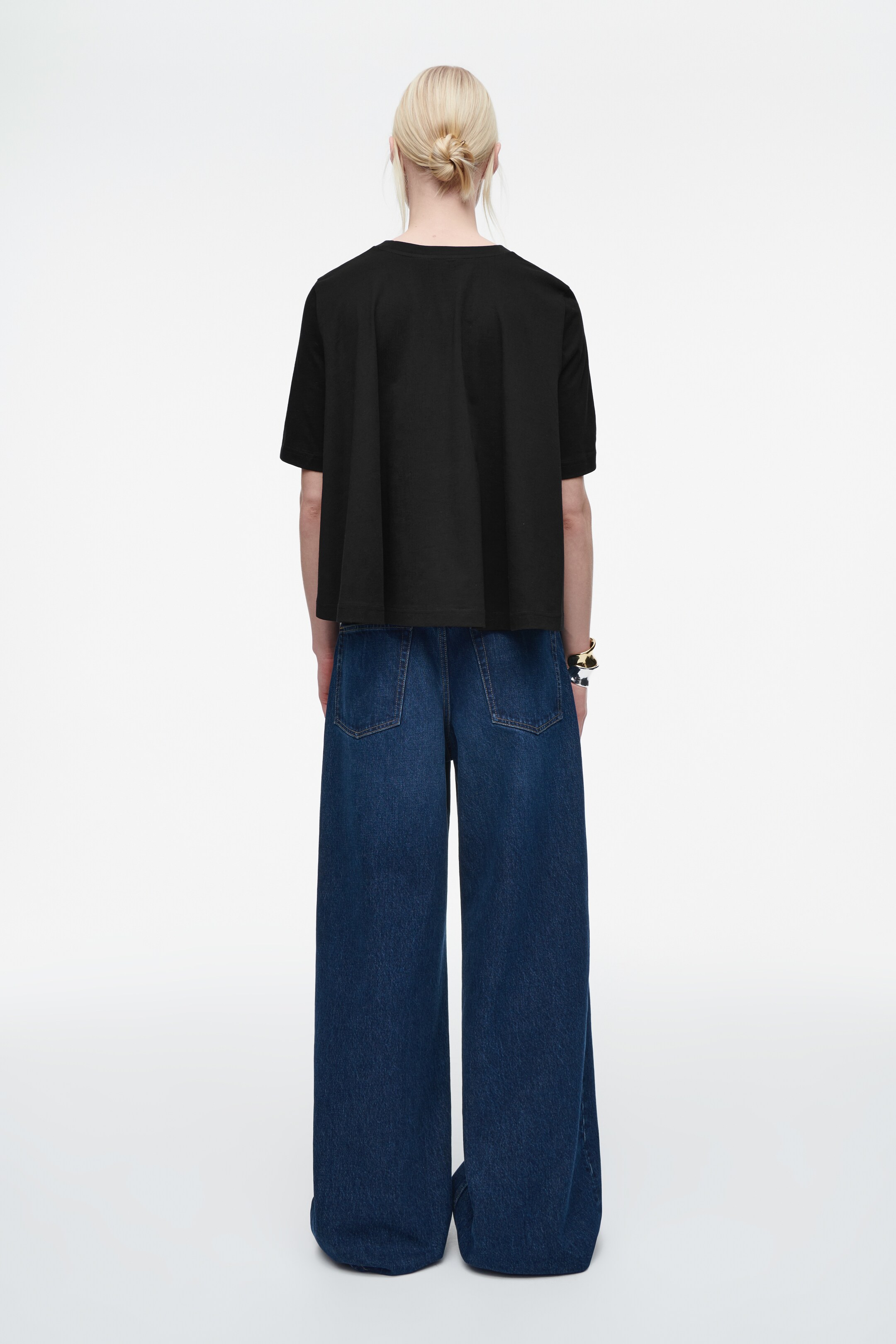 Grösseres Bild ansehen: LOCKERES TRAPEZFÖRMIGES T-SHIRT - SCHWARZ - DAMEN | H&M CH 5