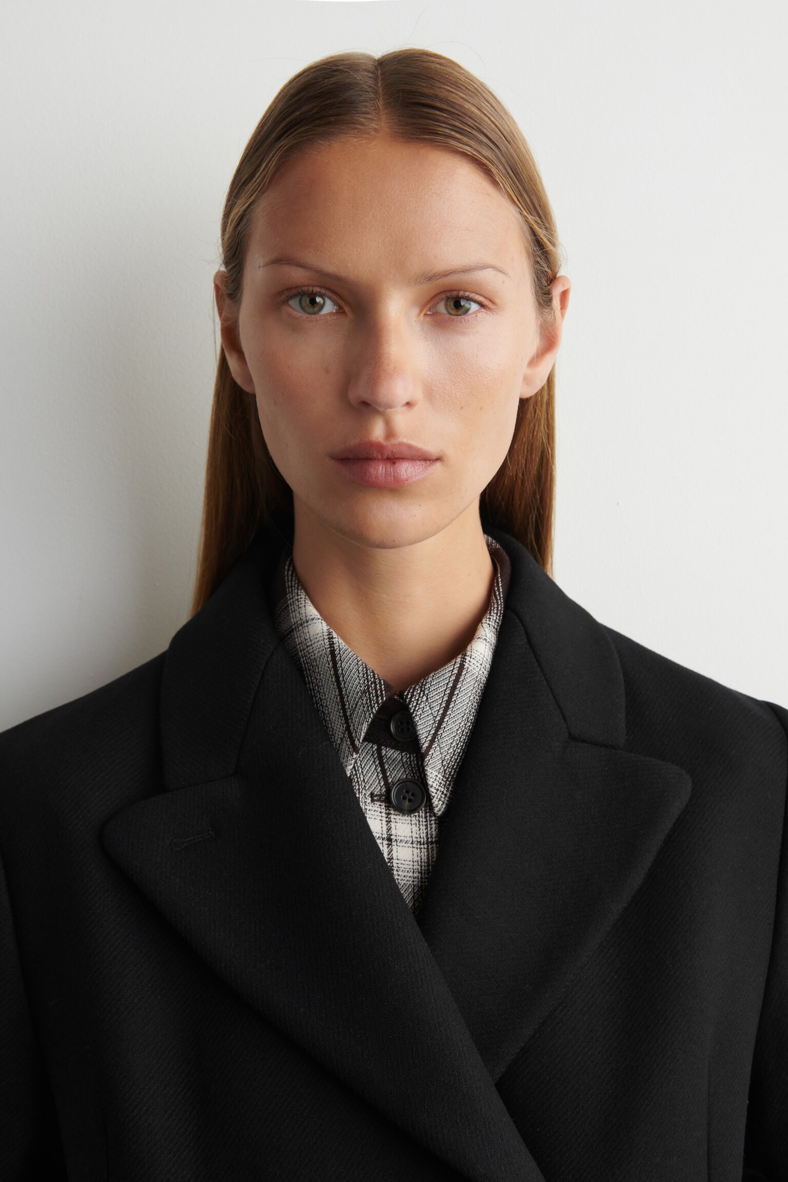 TAILORED DOUBLE-BREASTED WOOL COAT - BLACK - 4