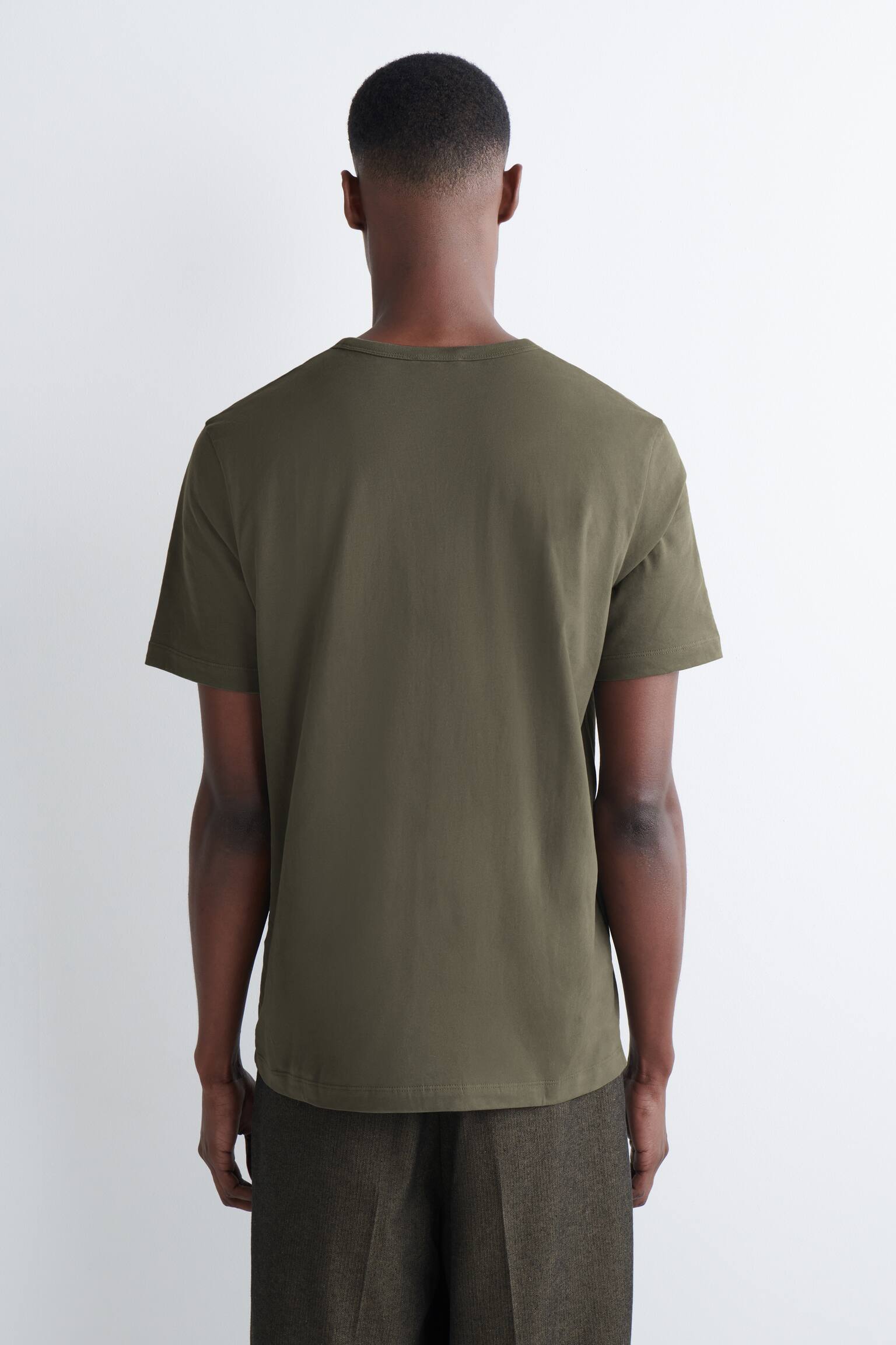 T-SHIRT I BORSTAD BOMULL - MÖRK KHAKI/MARINBLÅ - 5