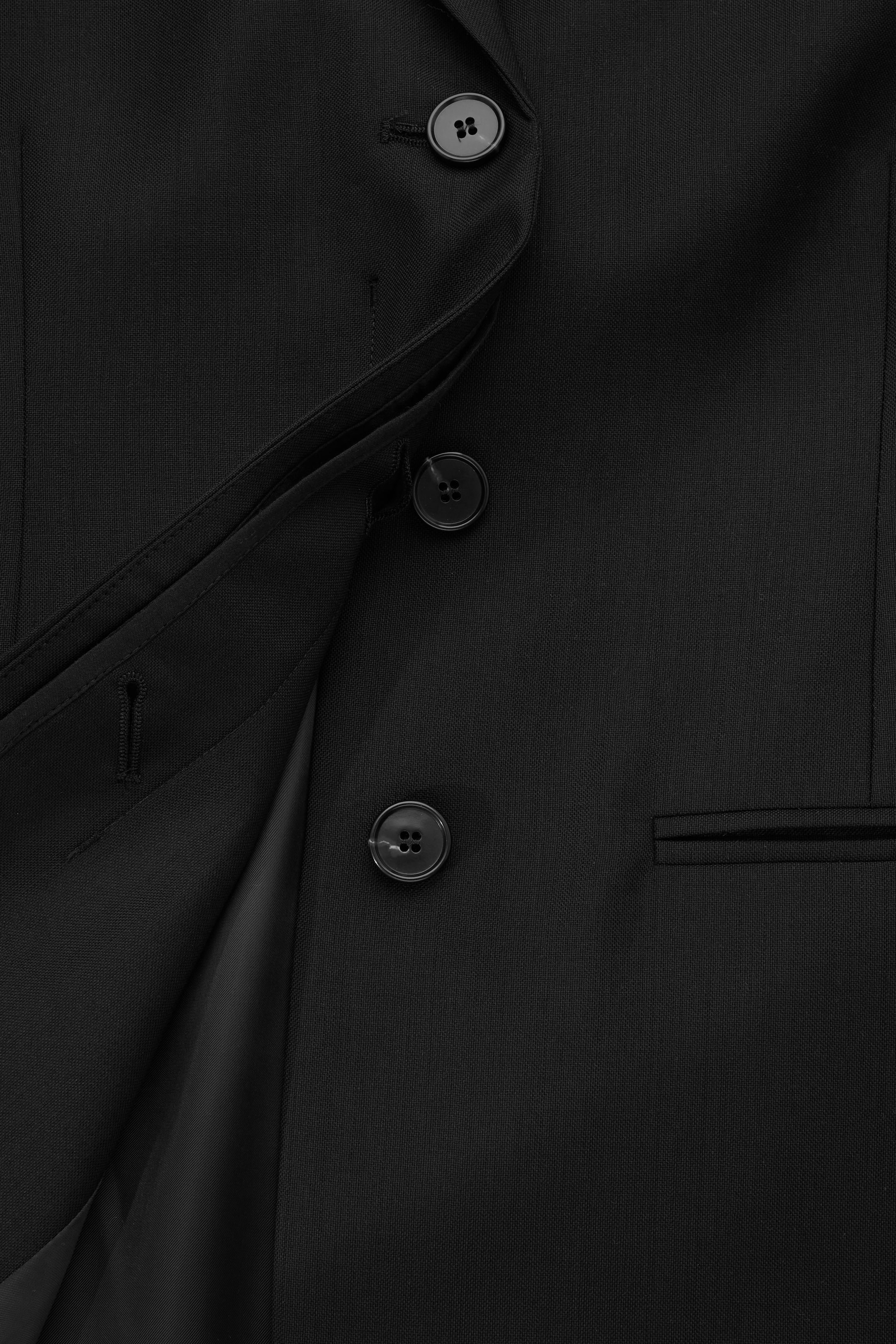 StillMedia/DescriptiveDetail