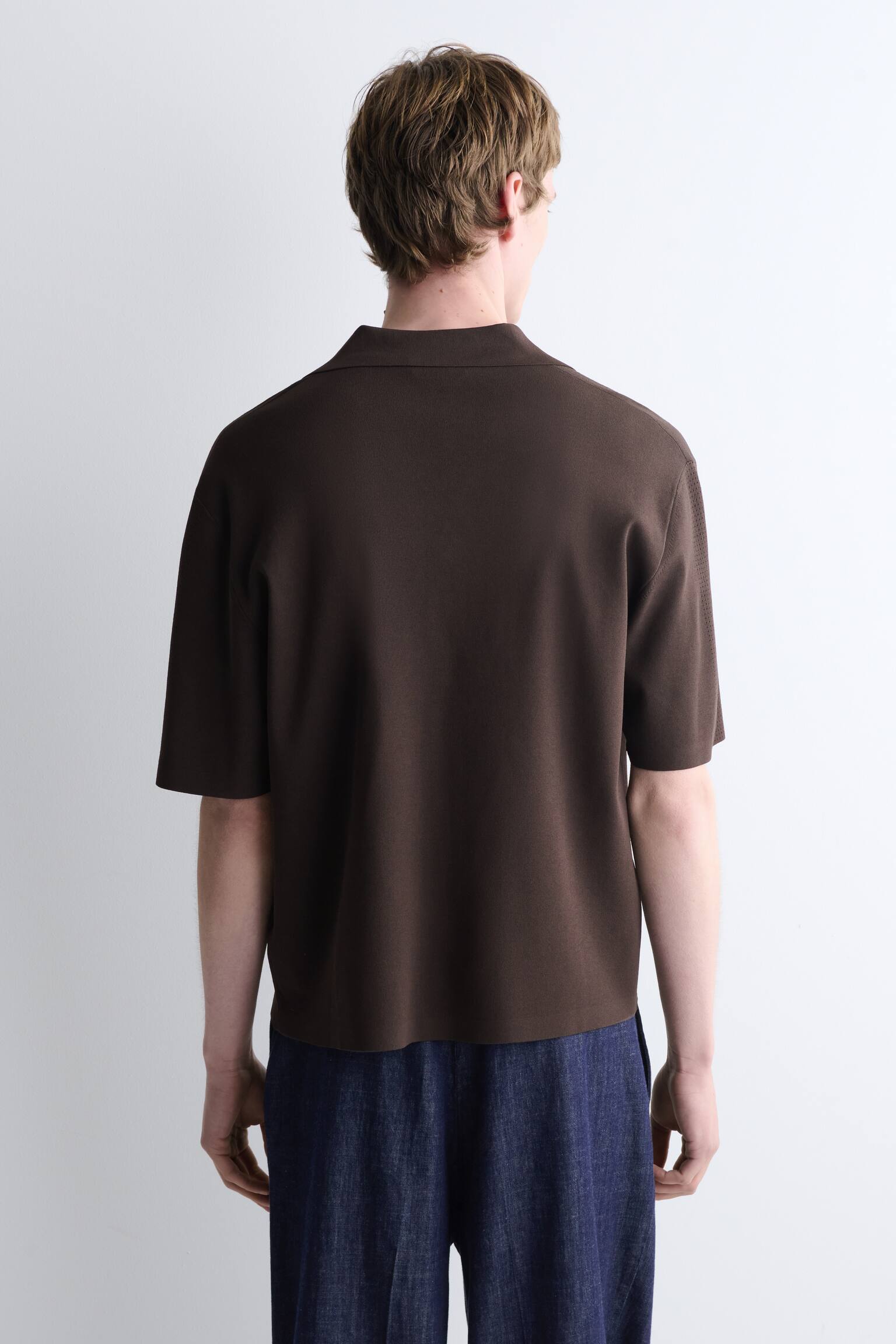 PERFORATED KNITTED SHORT-SLEEVED SHIRT - DARK BROWN - 3
