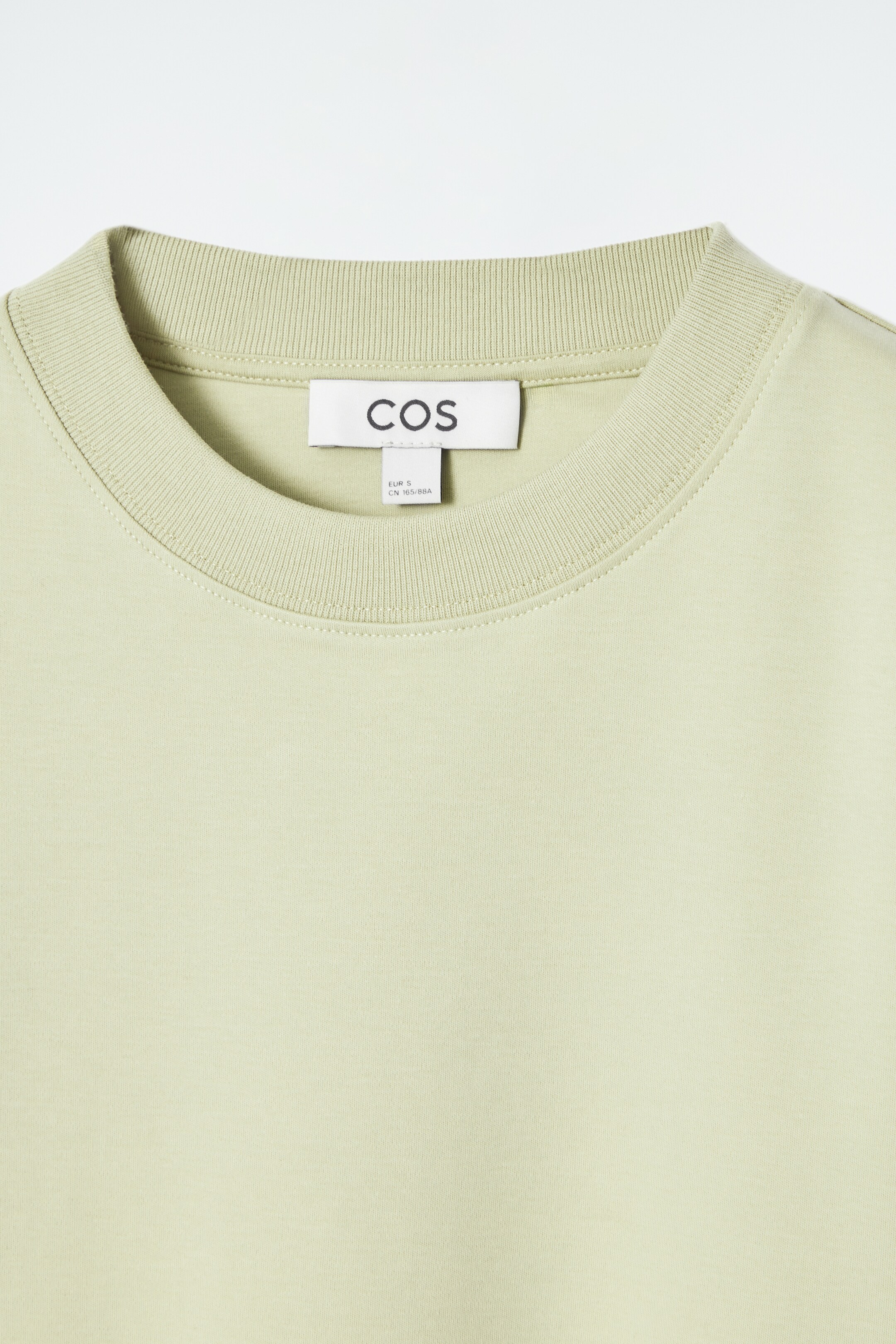 Преглед на по-голямо изображение: ИЗЧИСТЕНА РЕГУЛЯРНА ДЪЛГОРАВНА ТЕНИСКА - LIGHT GREEN - ЖЕНИ | H&M BG 2