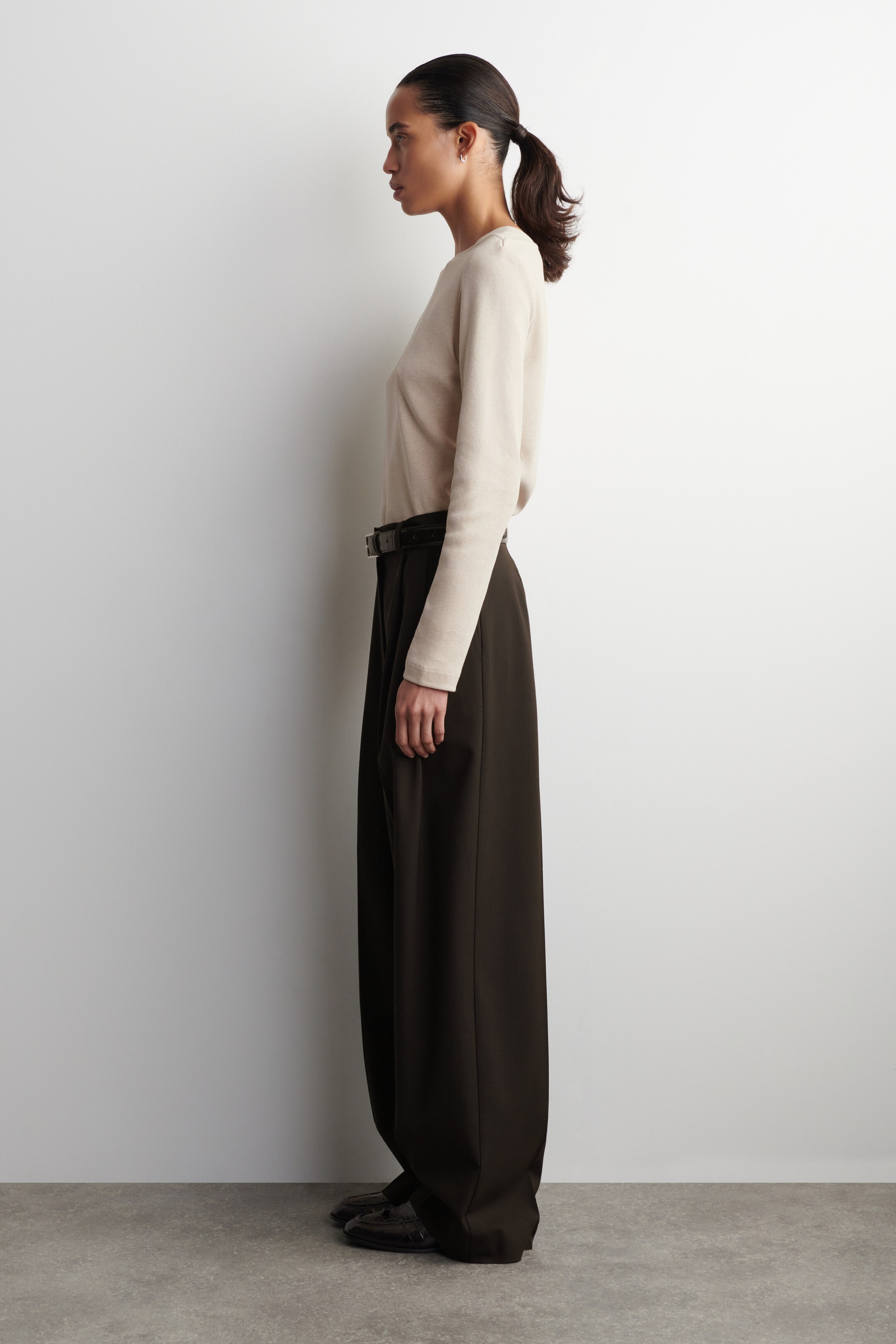 View larger image: COTTON-JERSEY LONG-SLEEVED TOP - ECRU - Ladies | H&M GB 3