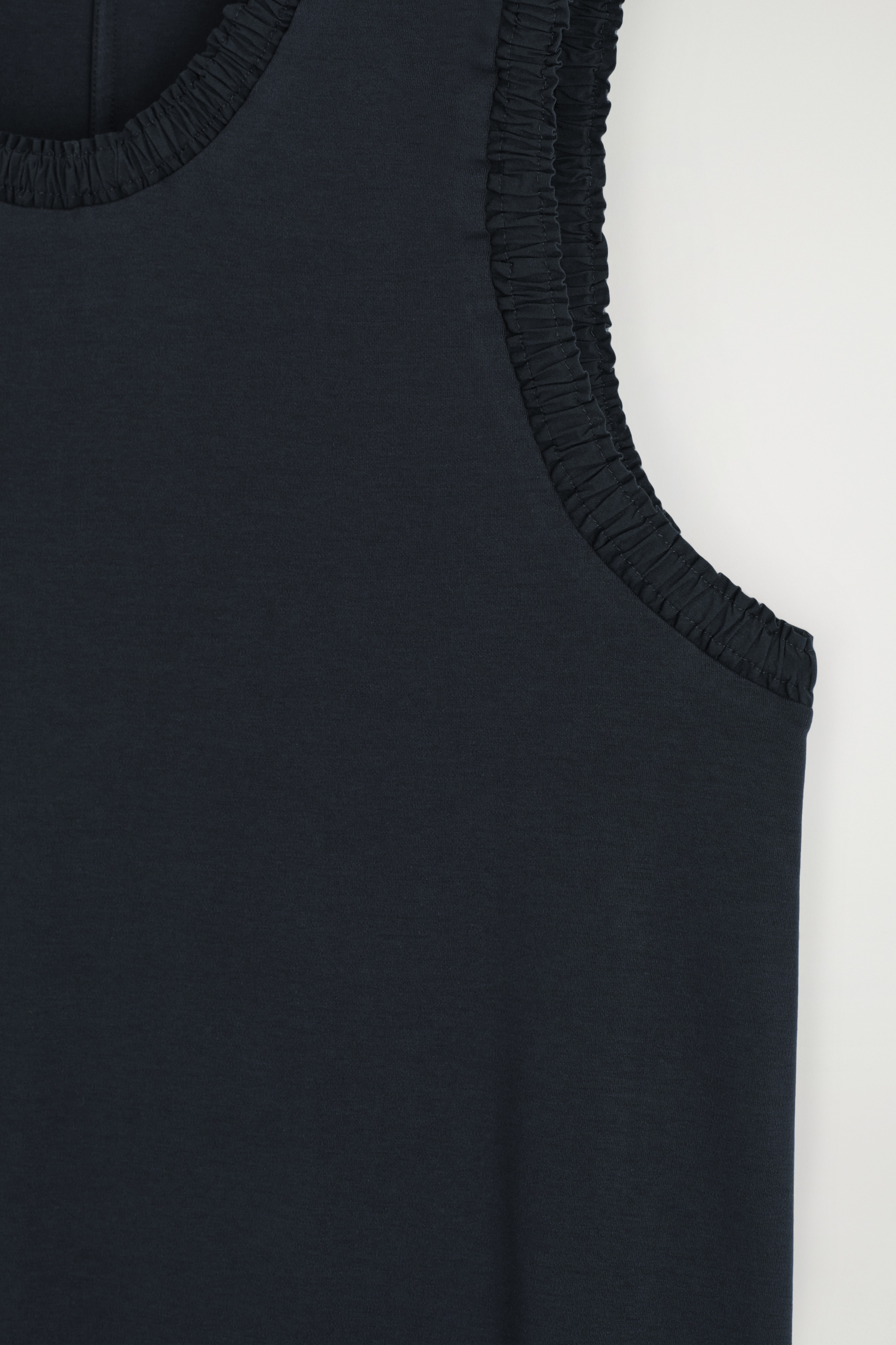 Grotere afbeelding bekijken: Gerimpelde katoenen midi-jurk - MARINEBLAUW - DAMES | H&M BE 6