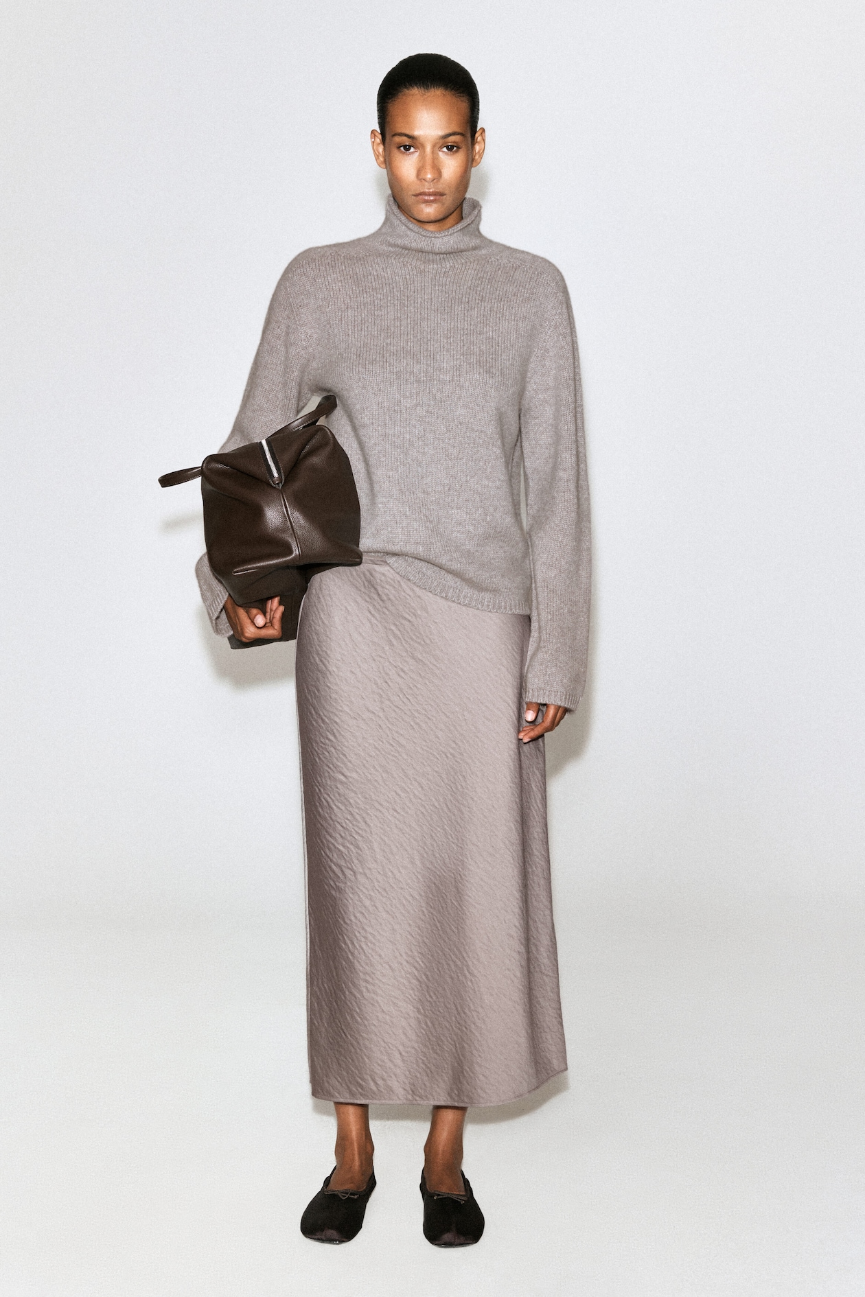 PURE CASHMERE MOCK-NECK SWEATER — LIGHT GRAY MÉLANGE