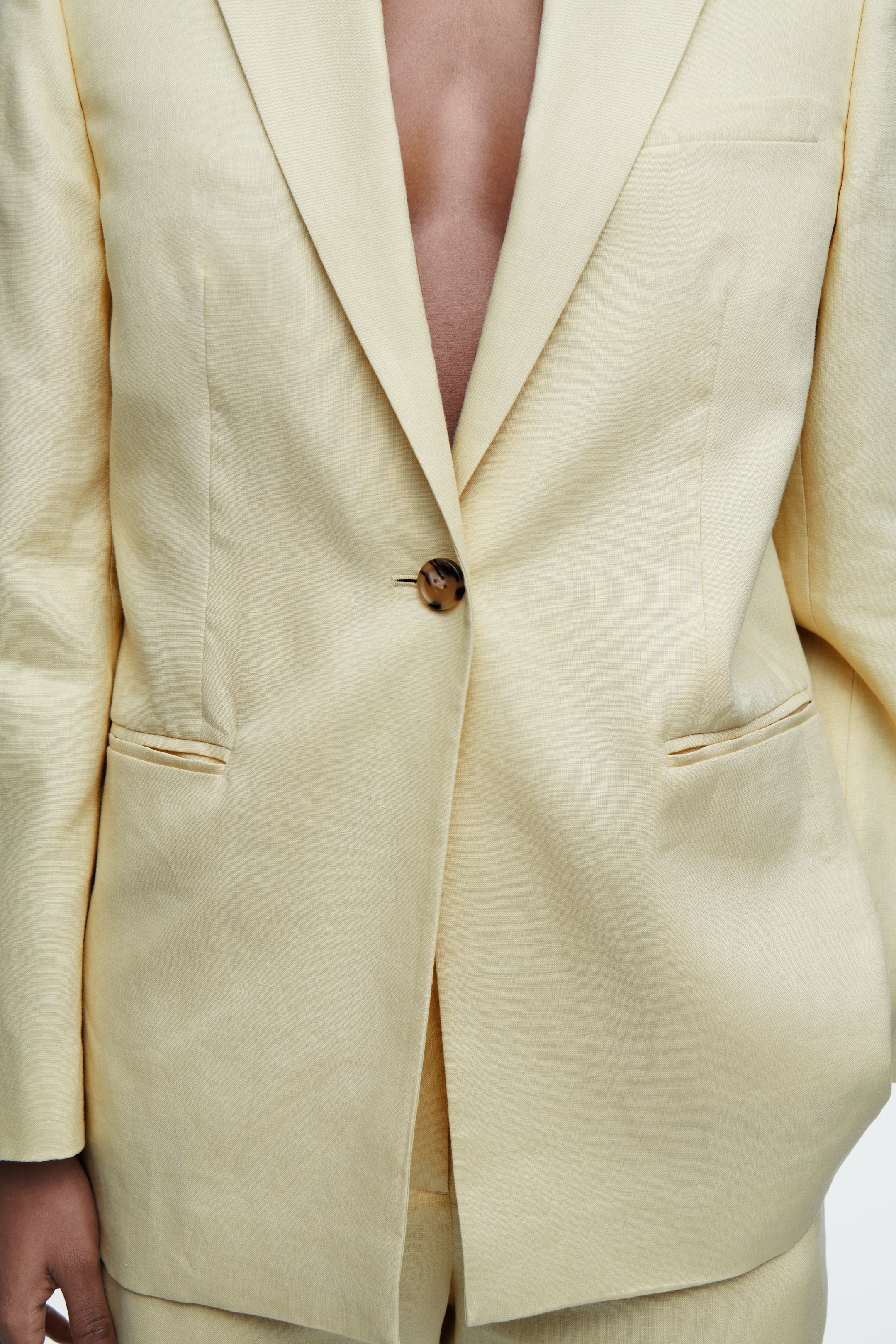 View larger image: LONGLINE LINEN BLAZER - BUTTER YELLOW - Ladies | H&M GB 6