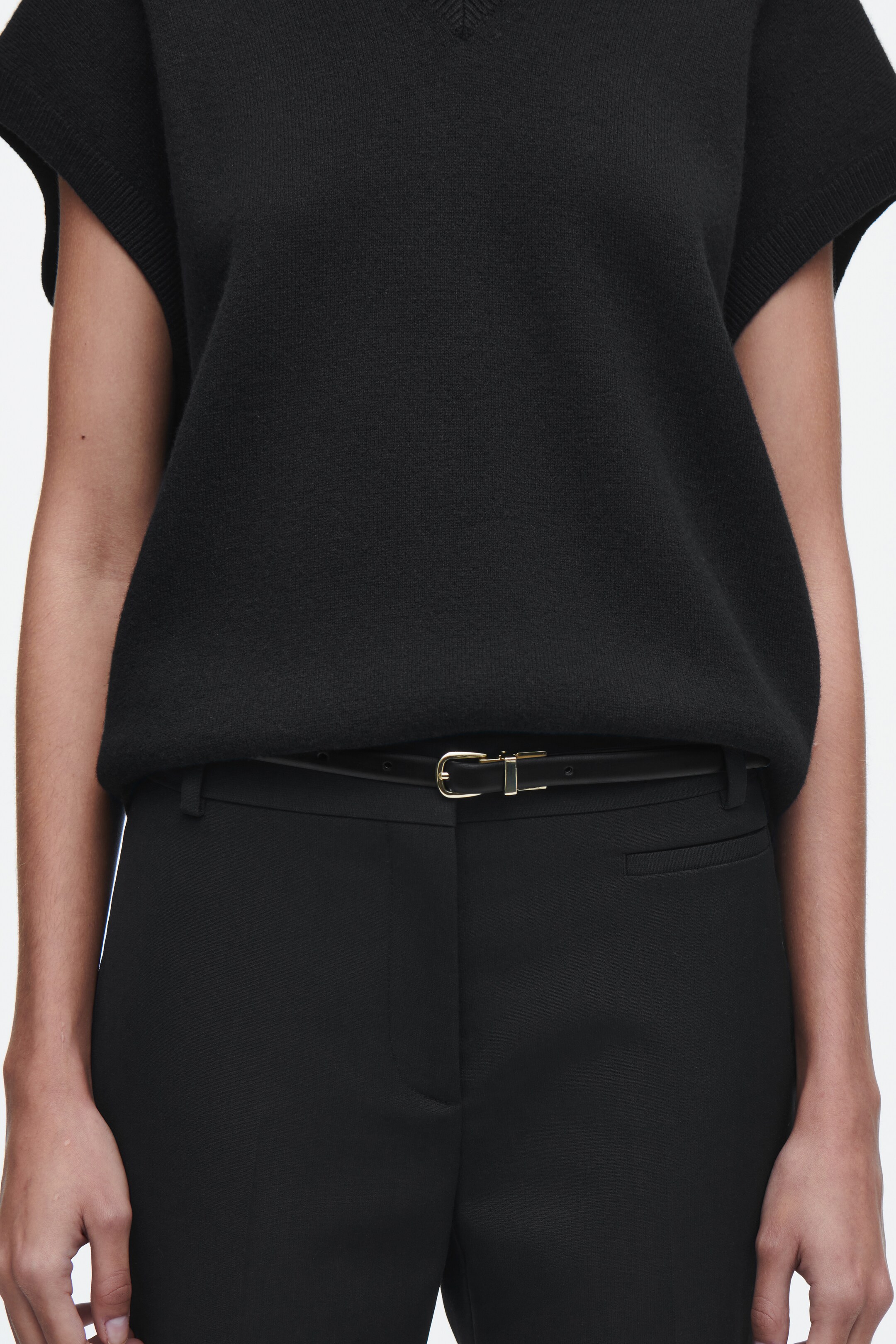 View larger image: REVERSIBLE SLIM LEATHER BELT - BLACK / ECRU - Ladies | H&M GB 2