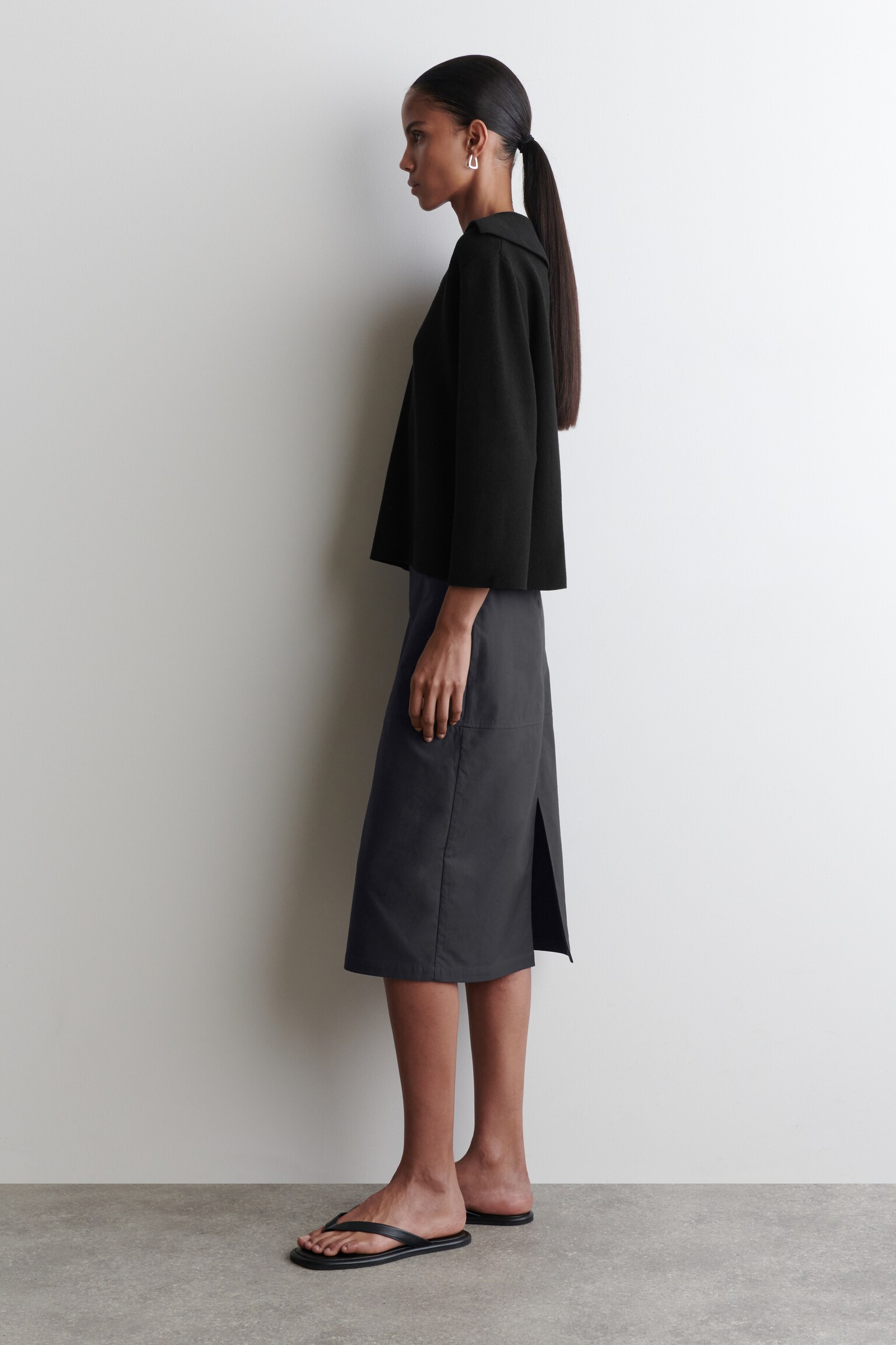 MAGLIONE CON COLLETTO APERTO - NERO - 3