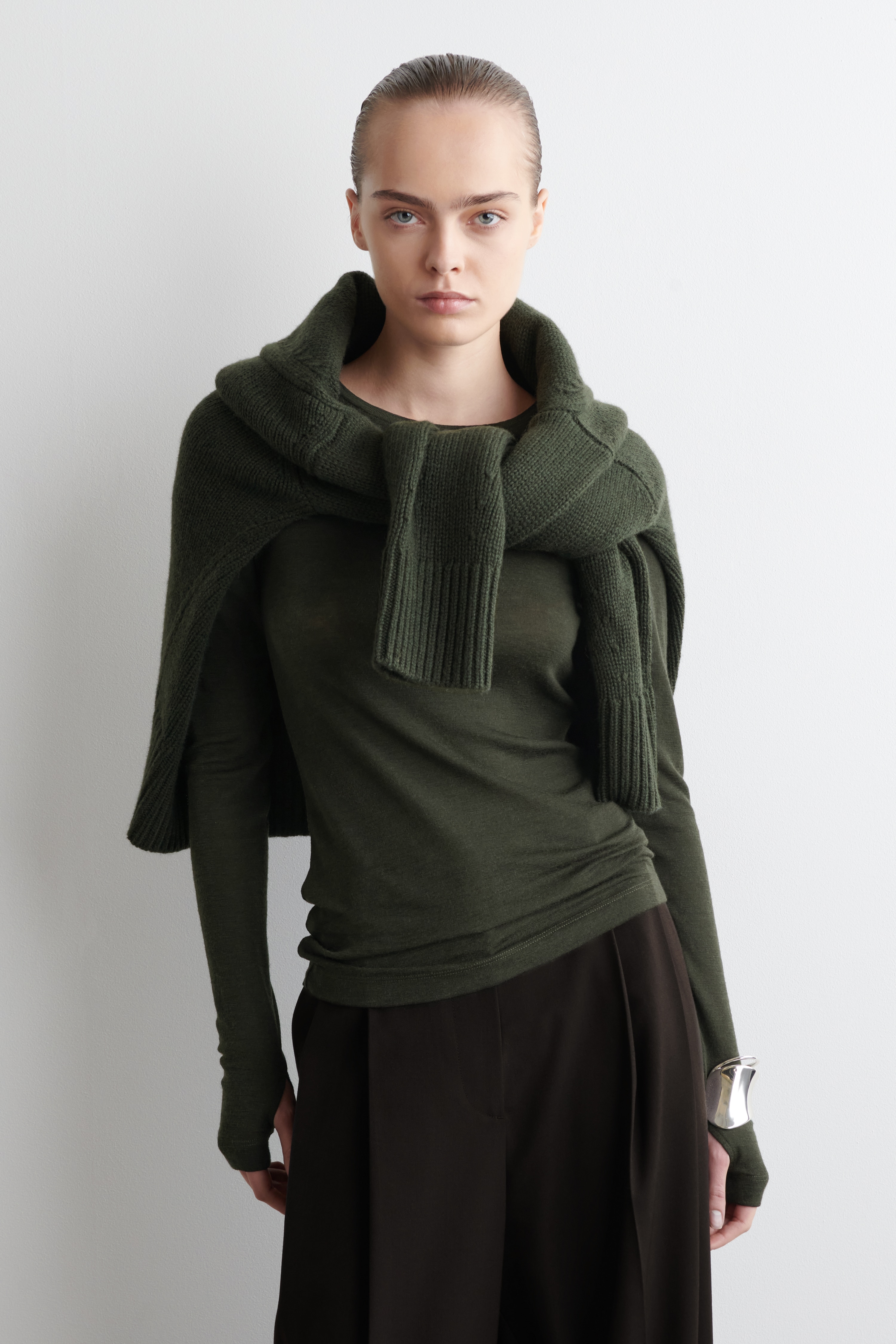 SLIM MERINO WOOL TOP - DARK GREEN/NAVY/TAUPE MÉLANGE/CHARCOAL MÉLANGE/RED/DARK-BROWN MÉLANGE/GREY / FLECKED/CAMEL MÉLANGE