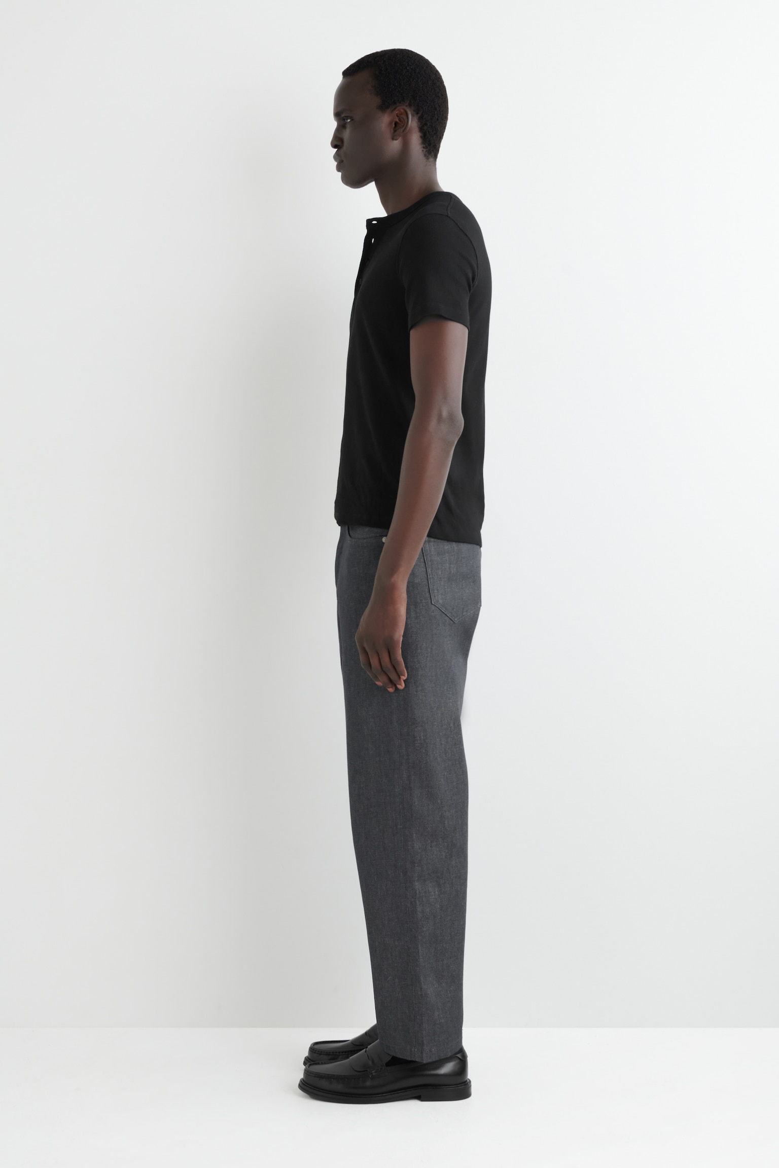 SLIM-FIT RIBBED HENLEY T-SHIRT - BLACK/WHITE - 3