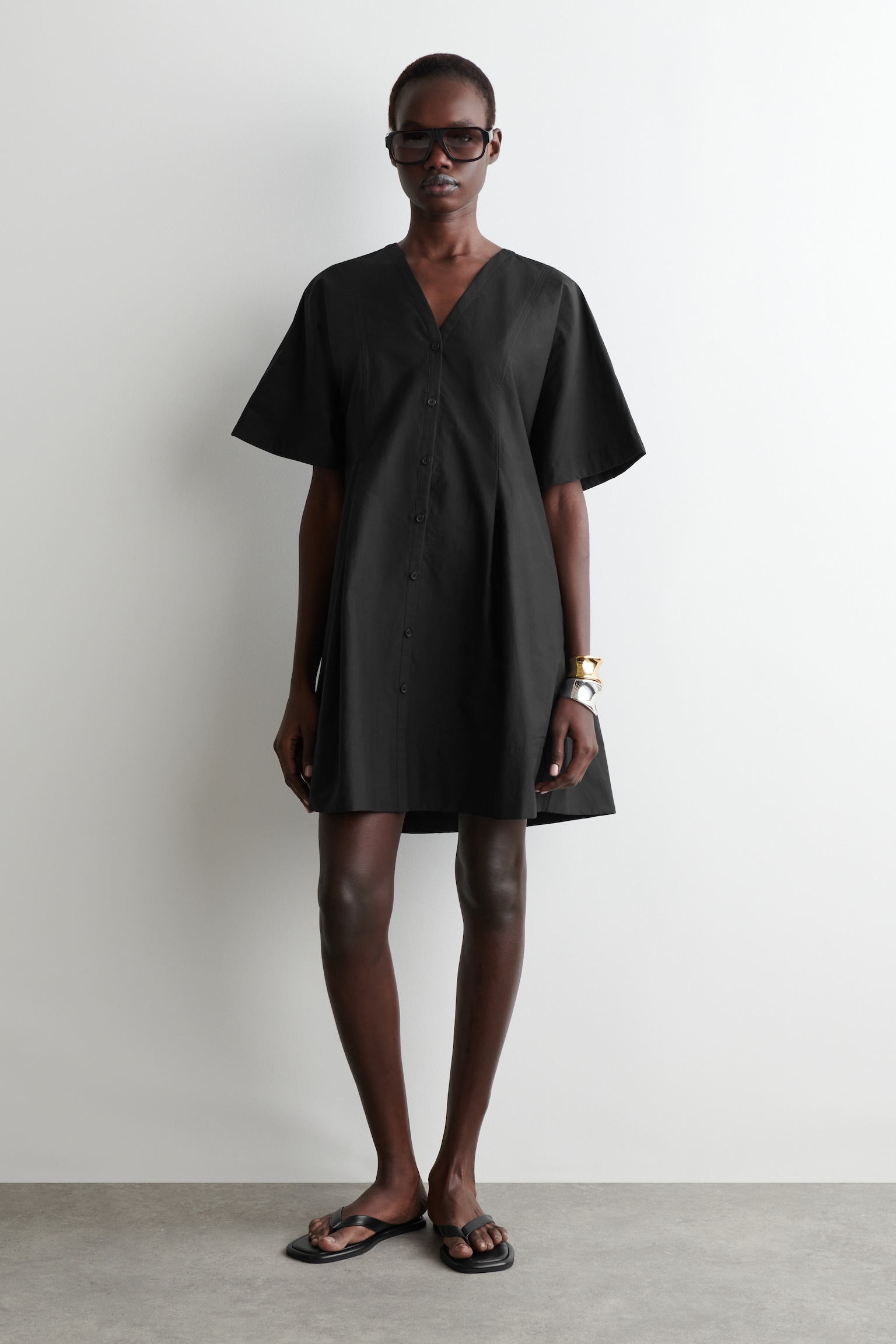 PLEATED A-LINE MINI DRESS - BLACK/GREEN