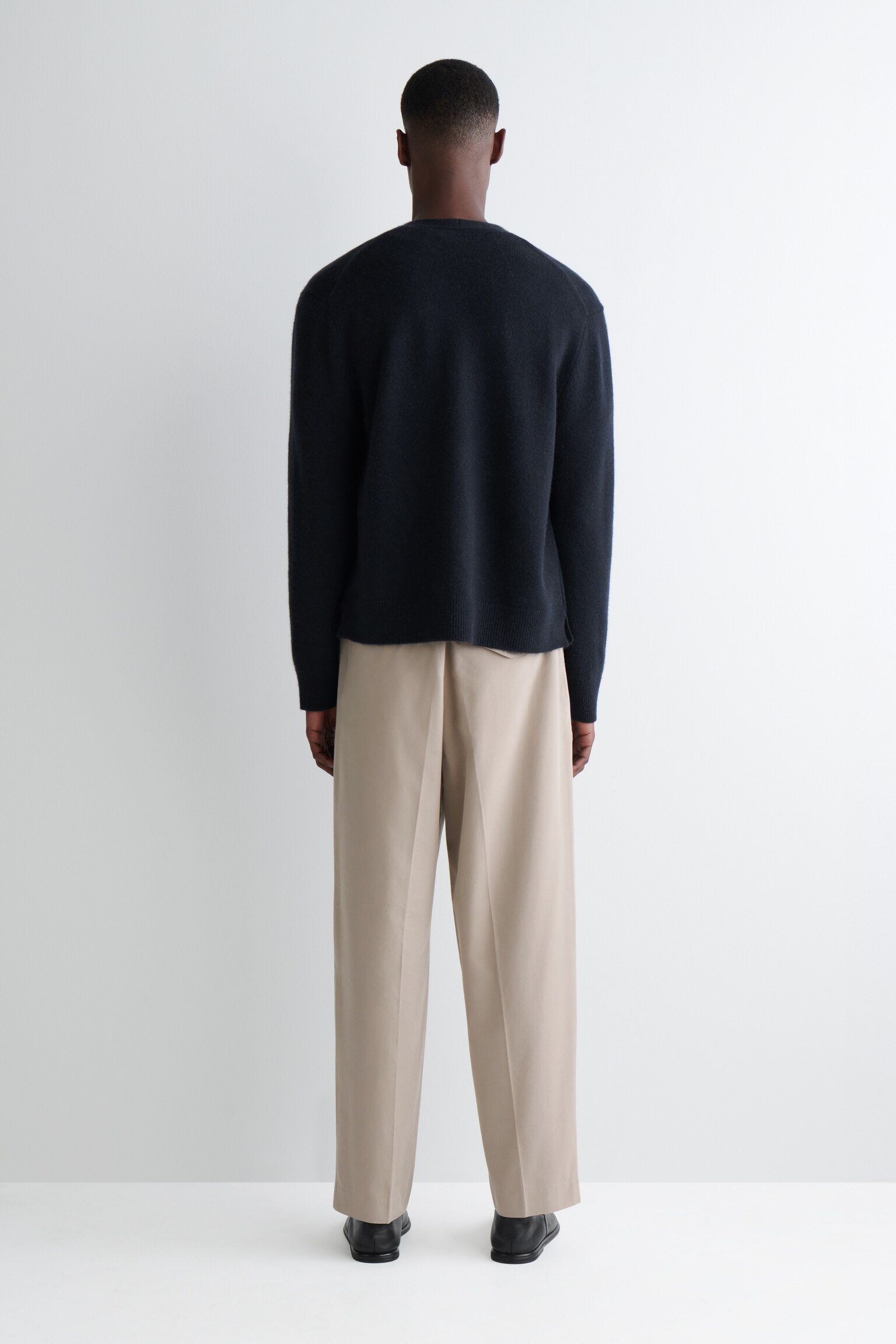 PANTALÓN SARGA DE ALGODÓN PIERNA RECTA CON PINZAS - TOPO/NEGRO/TOPO OSCURO - 4