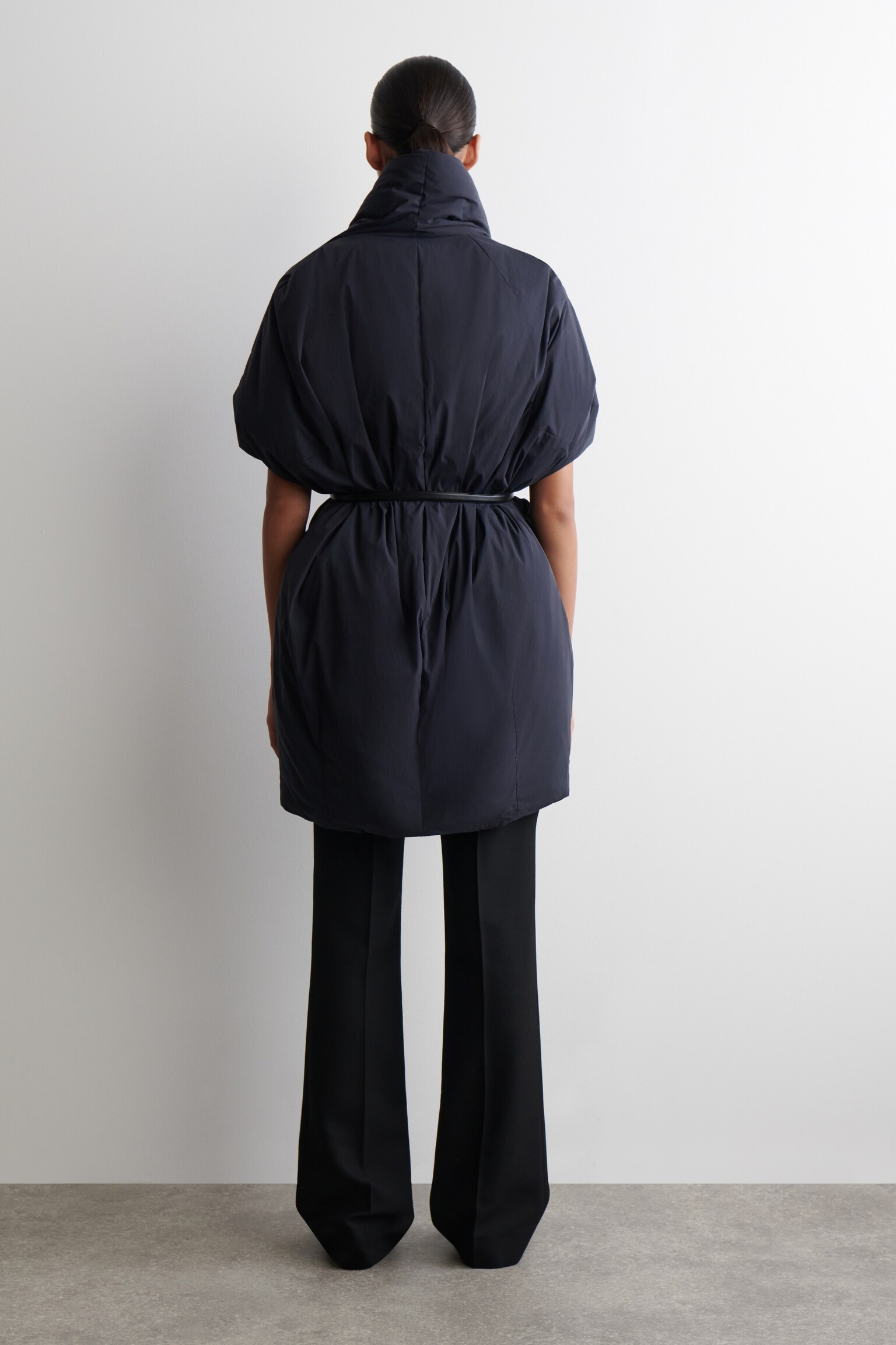 PLUMÍFERO OVERSIZE CON CUELLO CHAL - AZUL MARINO - 4