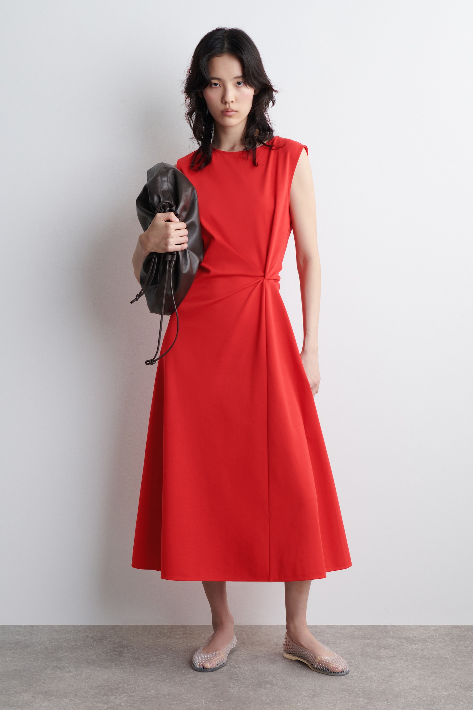 TWIST-DETAIL MIDI DRESS - RED/BLACK