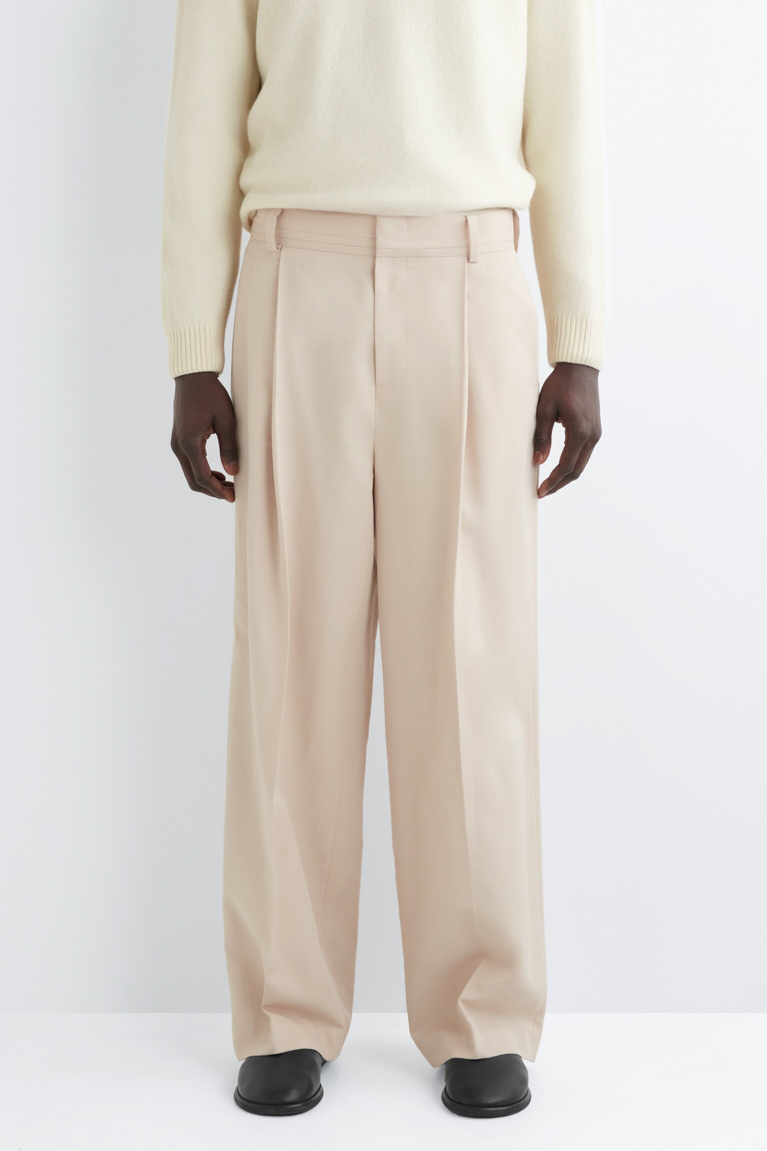 PLEATED WIDE-LEG TROUSERS - LIGHT BEIGE/DARK GREEN - 3