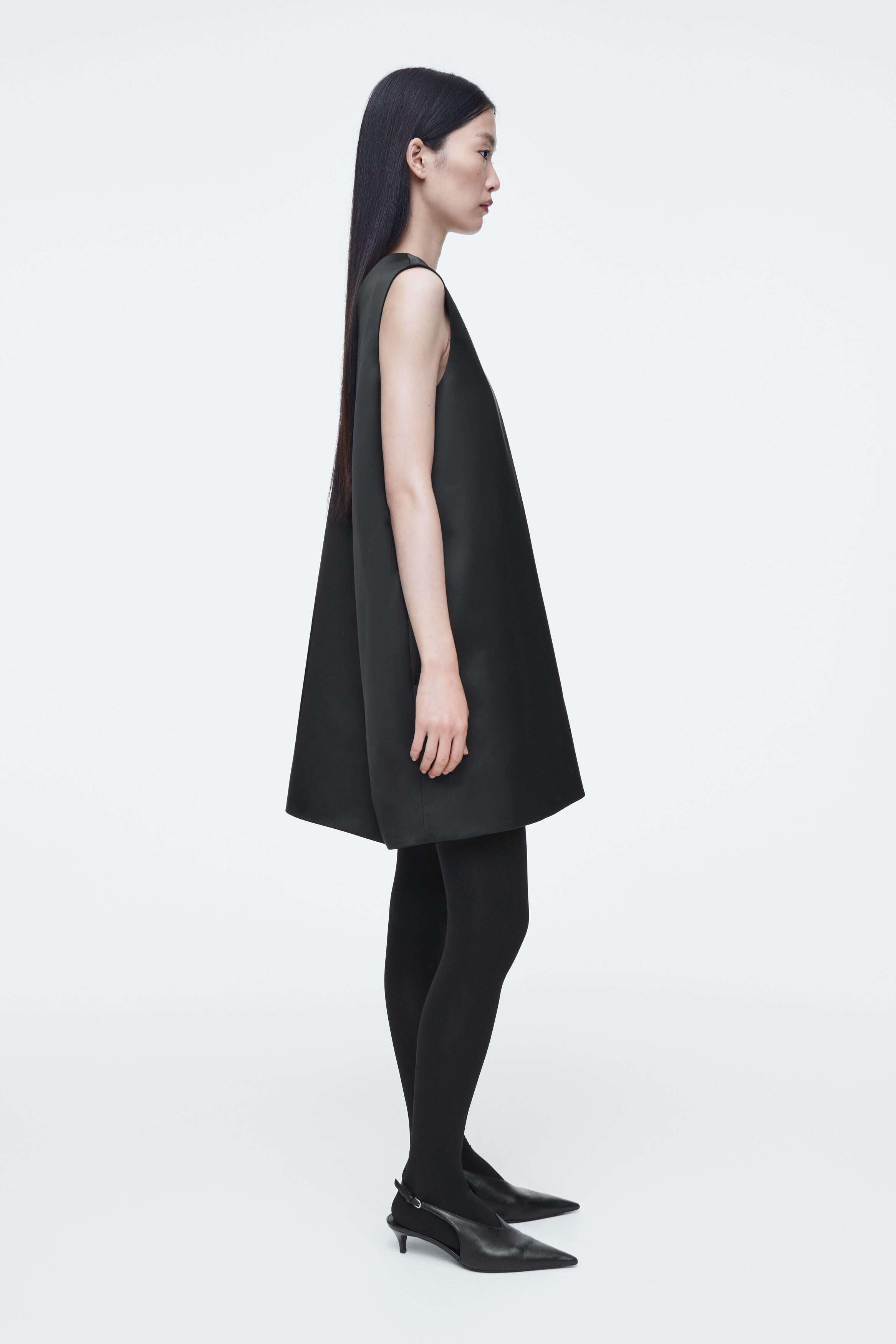 D55 シングル肩 細身 ドレス ロング丈 黒 DOT JACQUARD DRESS – Shinzone
