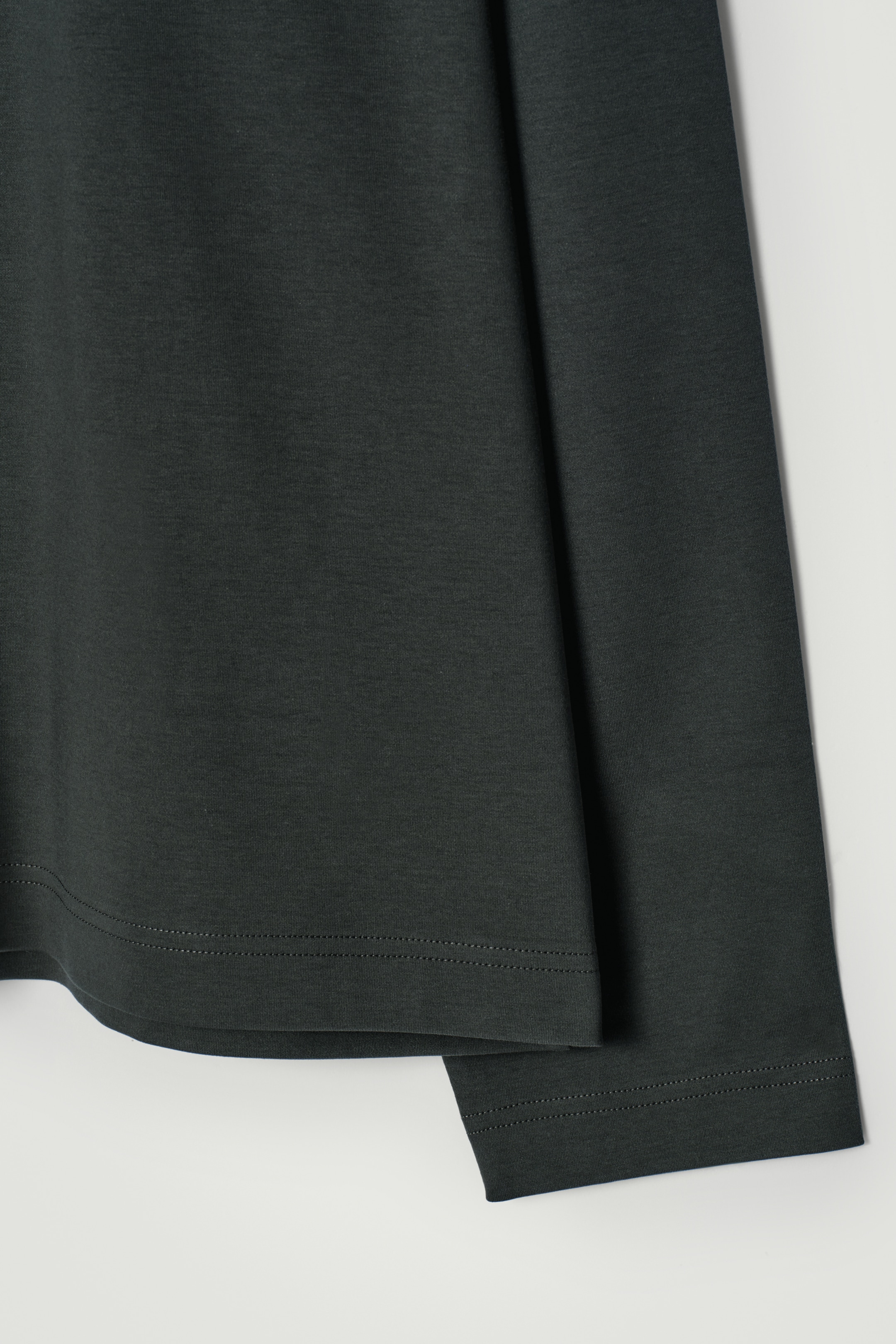Grotere afbeelding bekijken: Relaxed jersey interlock T-shirt met lange mouwen - DONKERGROEN - HEREN | H&M BE 7