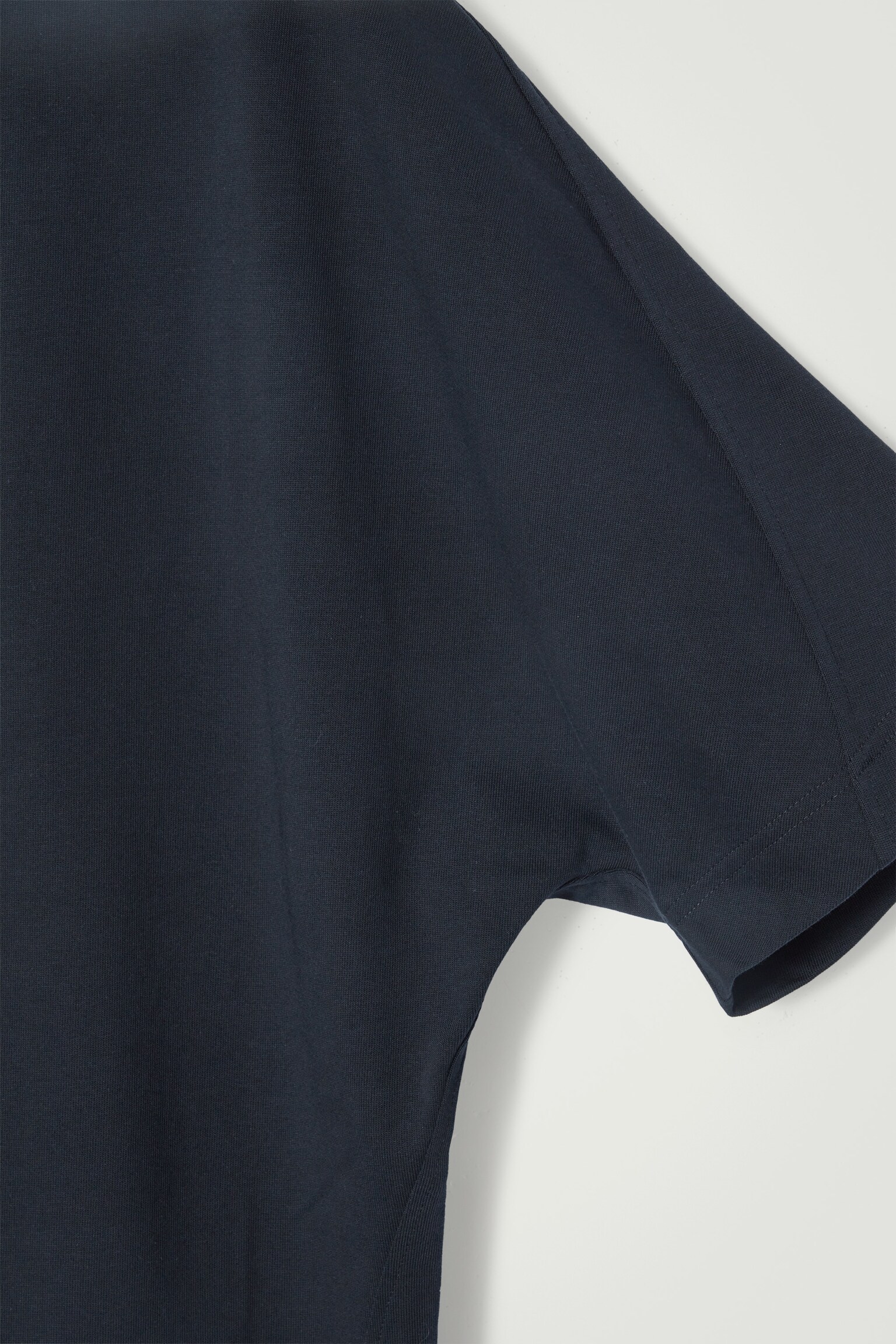 OVERSIZED HEAVYWEIGHT MOCK-NECK T-SHIRT - NAVY/WHITE/BLACK - 3