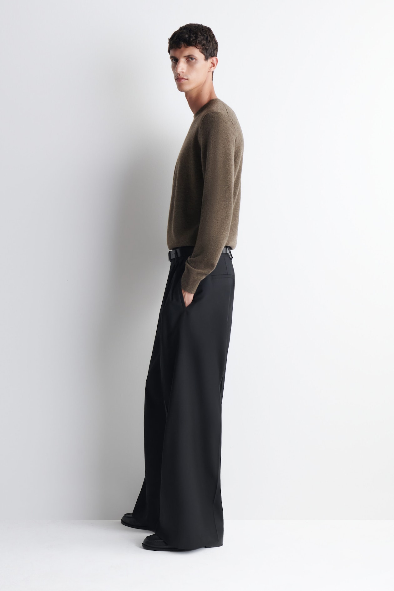 PURE CASHMERE CREW-NECK SWEATER — BROWN MÉLANGE