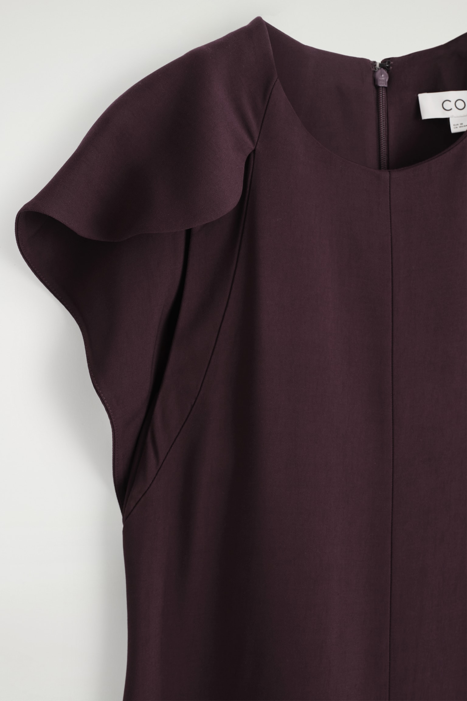 VESTIDO MIDI CON MANGAS CAPA - CIRUELA - 6